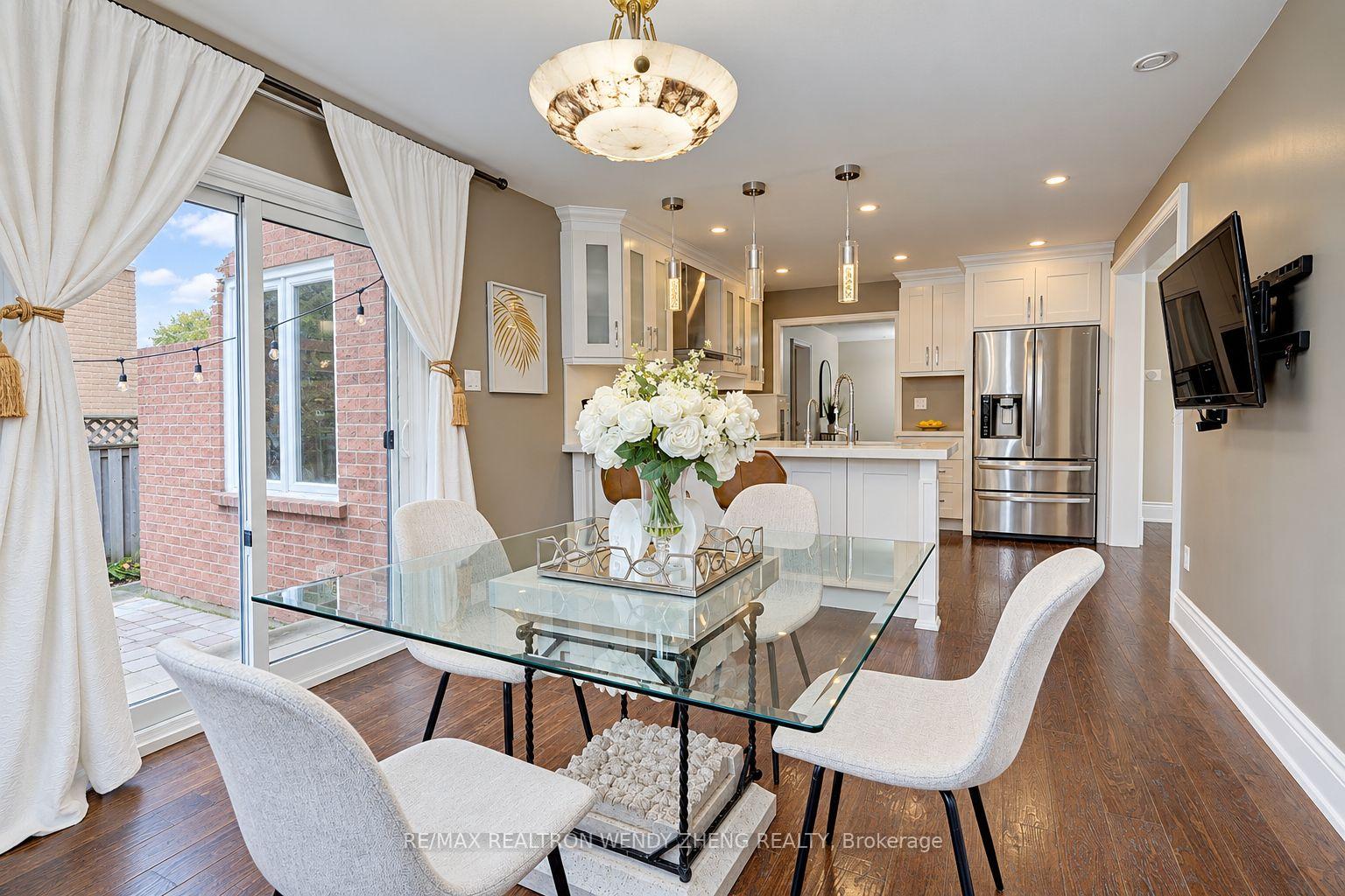 Photo 15 of 22 West Side Drive, Markham, Markville — HOMEH