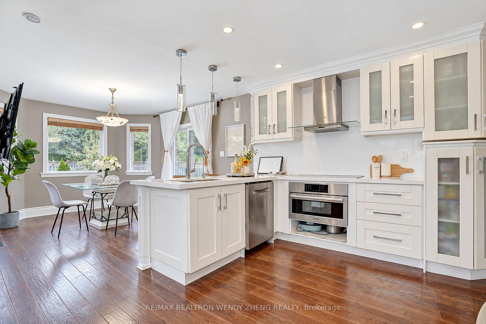 Photo 21 of 22 West Side Drive, Markham, Markville — HOMEH