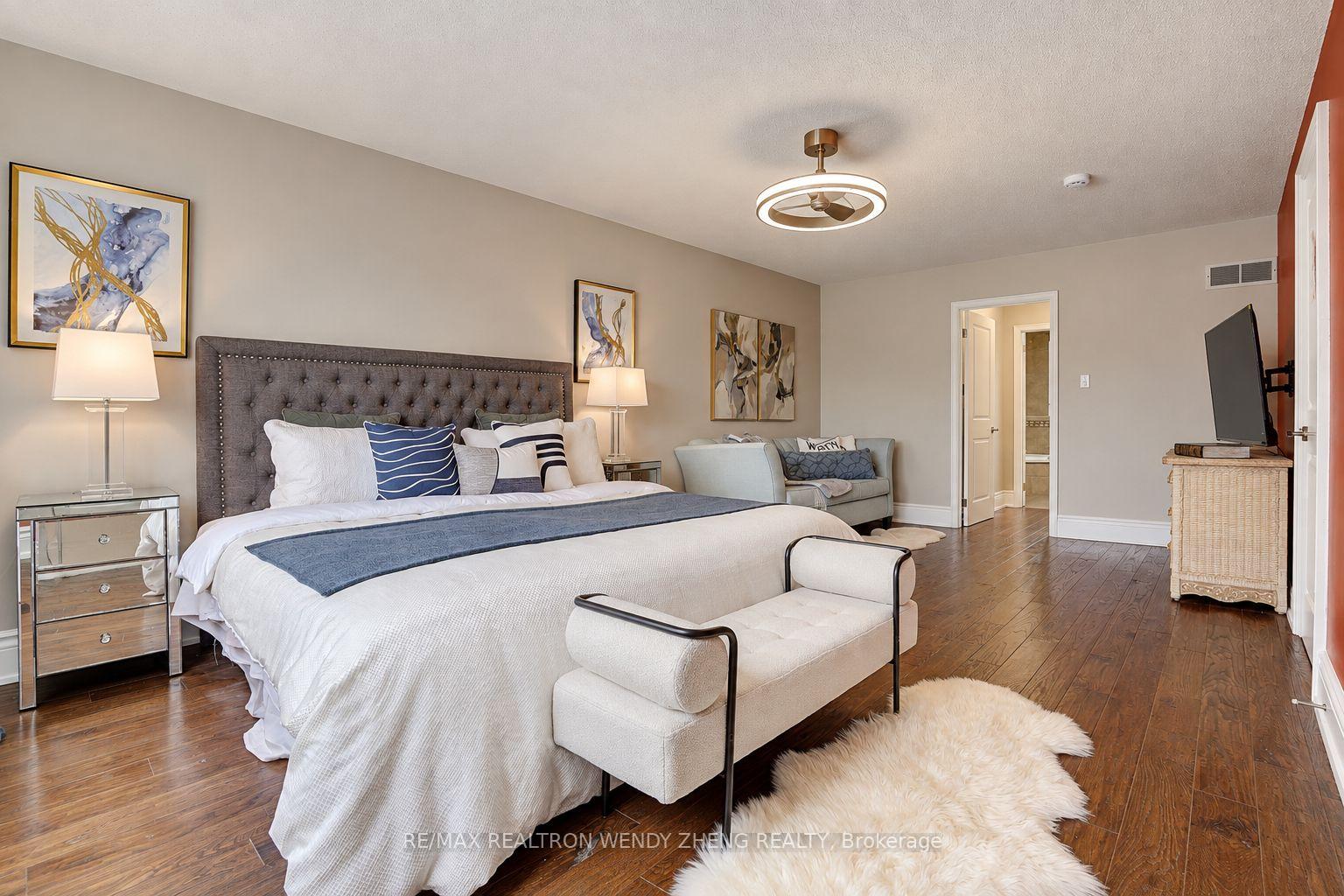 Photo 23 of 22 West Side Drive, Markham, Markville — HOMEH