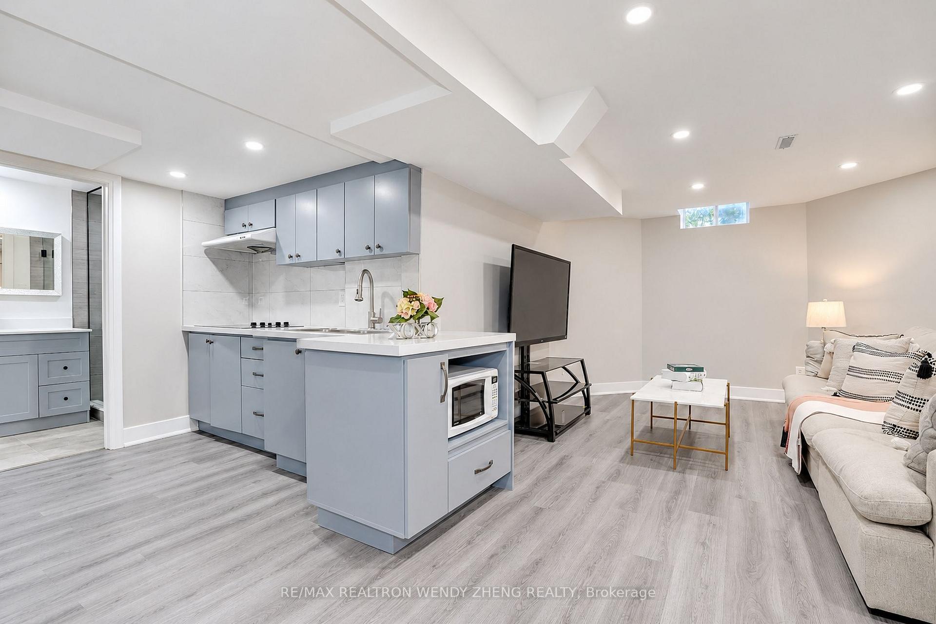 Photo 37 of 22 West Side Drive, Markham, Markville — HOMEH