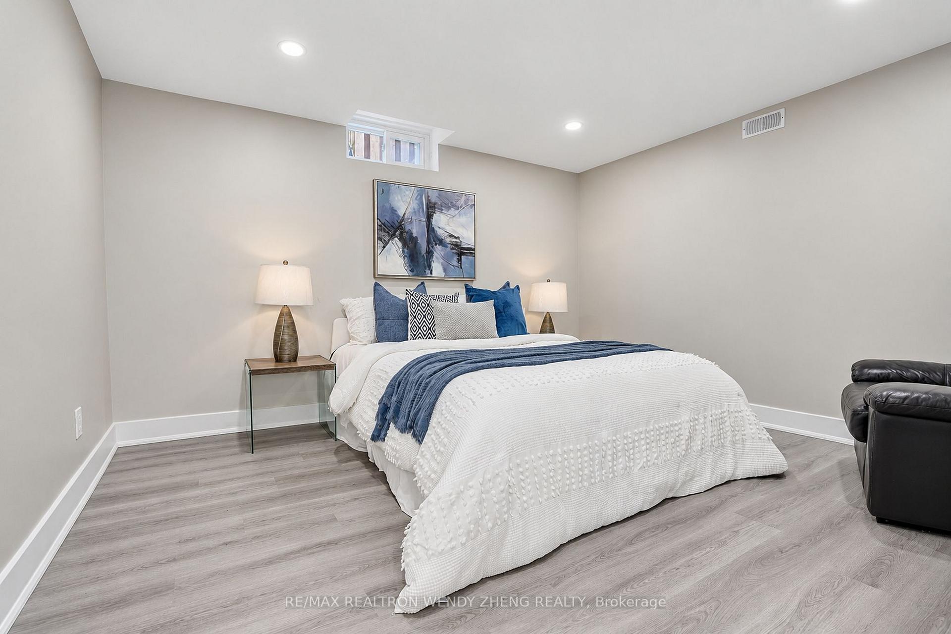 Photo 42 of 22 West Side Drive, Markham, Markville — HOMEH