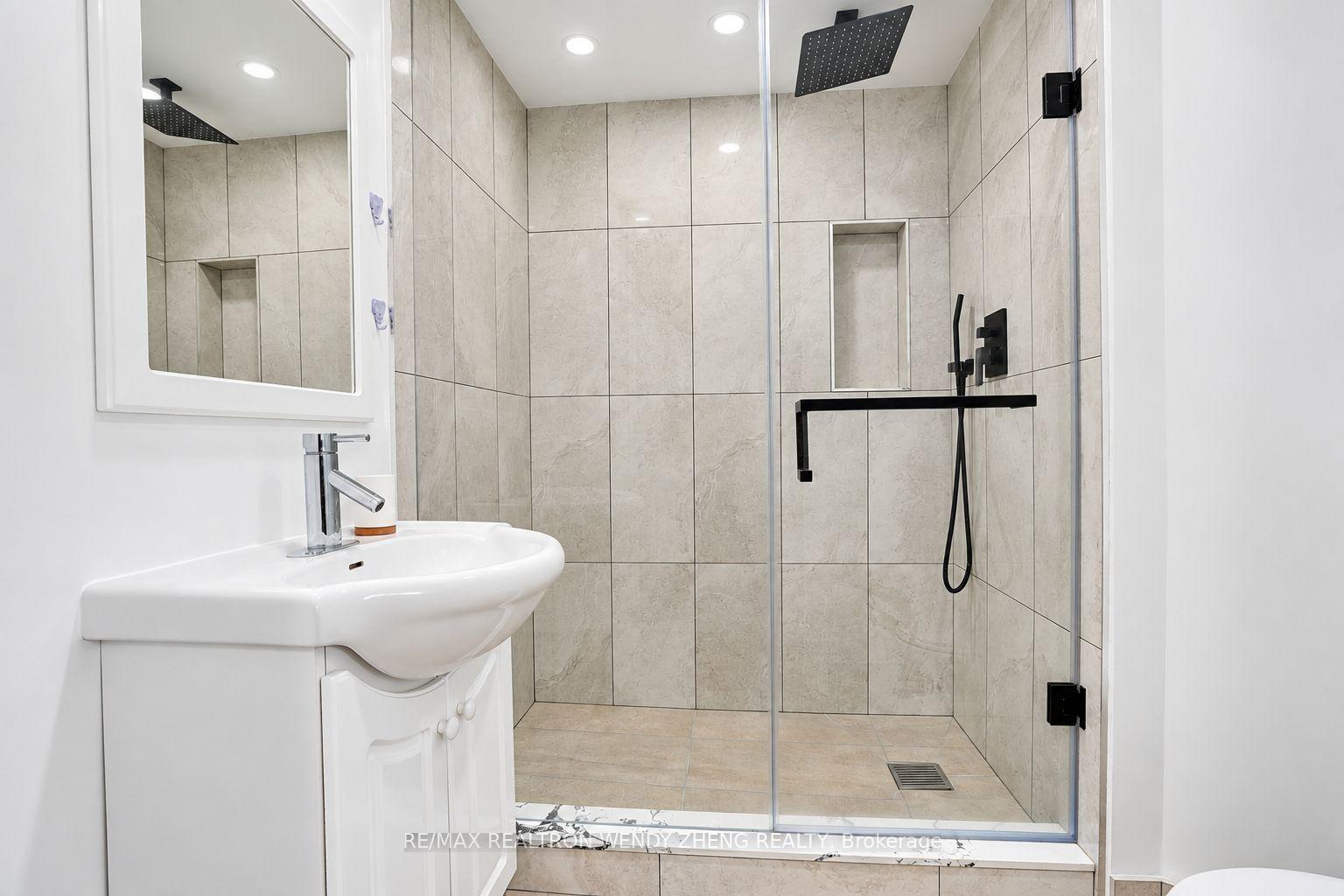 Photo 47 of 22 West Side Drive, Markham, Markville — HOMEH