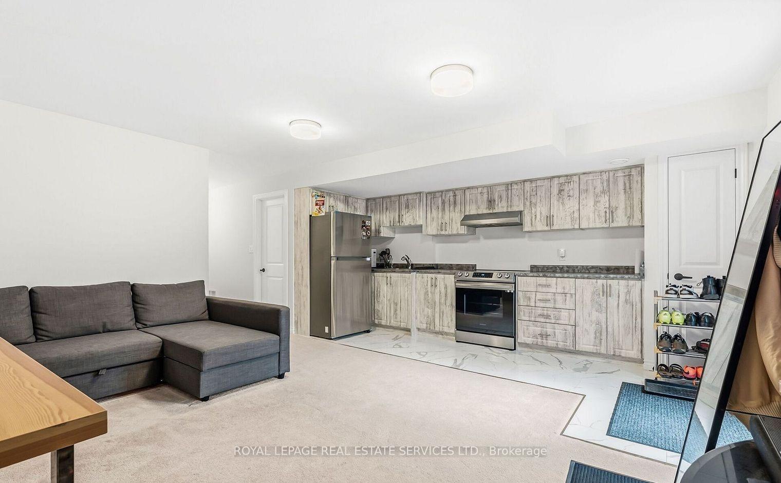 Photo 5 of Unit Lower, 488 Parent Place, Milton, Ford — HOMEH