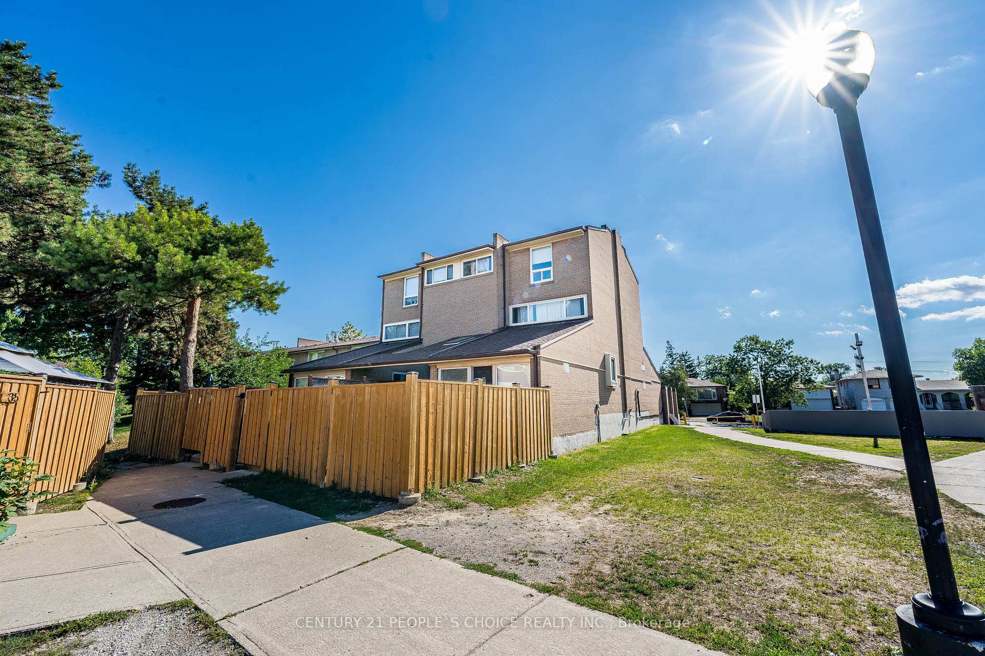 Photo of Unit 2, 242 John Garland Boulevard