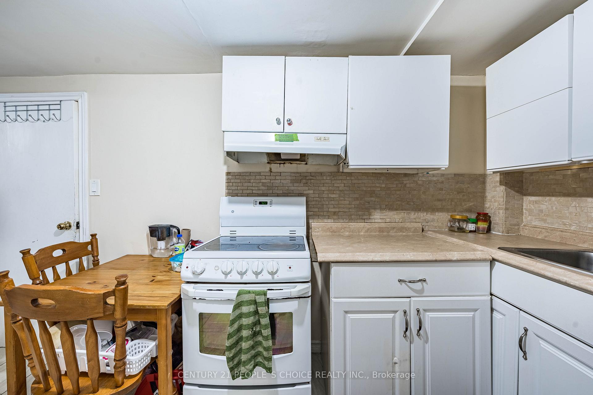 Photo 10 of Unit 2, 242 John Garland Boulevard, Etobicoke, West Humber-Clairville — HOMEH