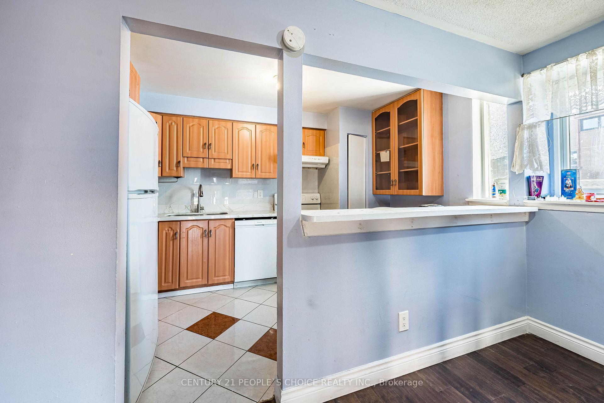 Photo 20 of Unit 2, 242 John Garland Boulevard, Etobicoke, West Humber-Clairville — HOMEH