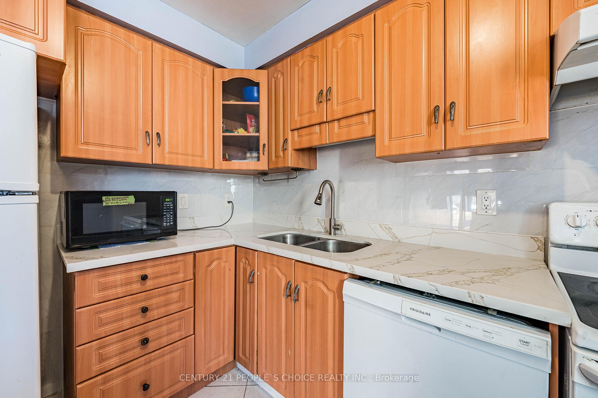 Photo 23 of Unit 2, 242 John Garland Boulevard, Etobicoke, West Humber-Clairville — HOMEH