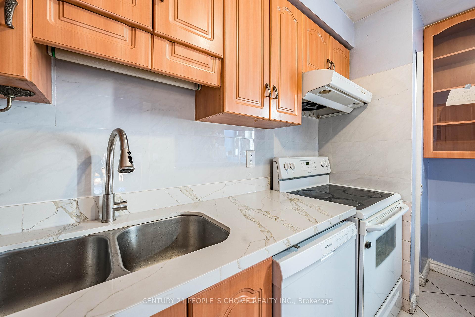 Photo 24 of Unit 2, 242 John Garland Boulevard, Etobicoke, West Humber-Clairville — HOMEH