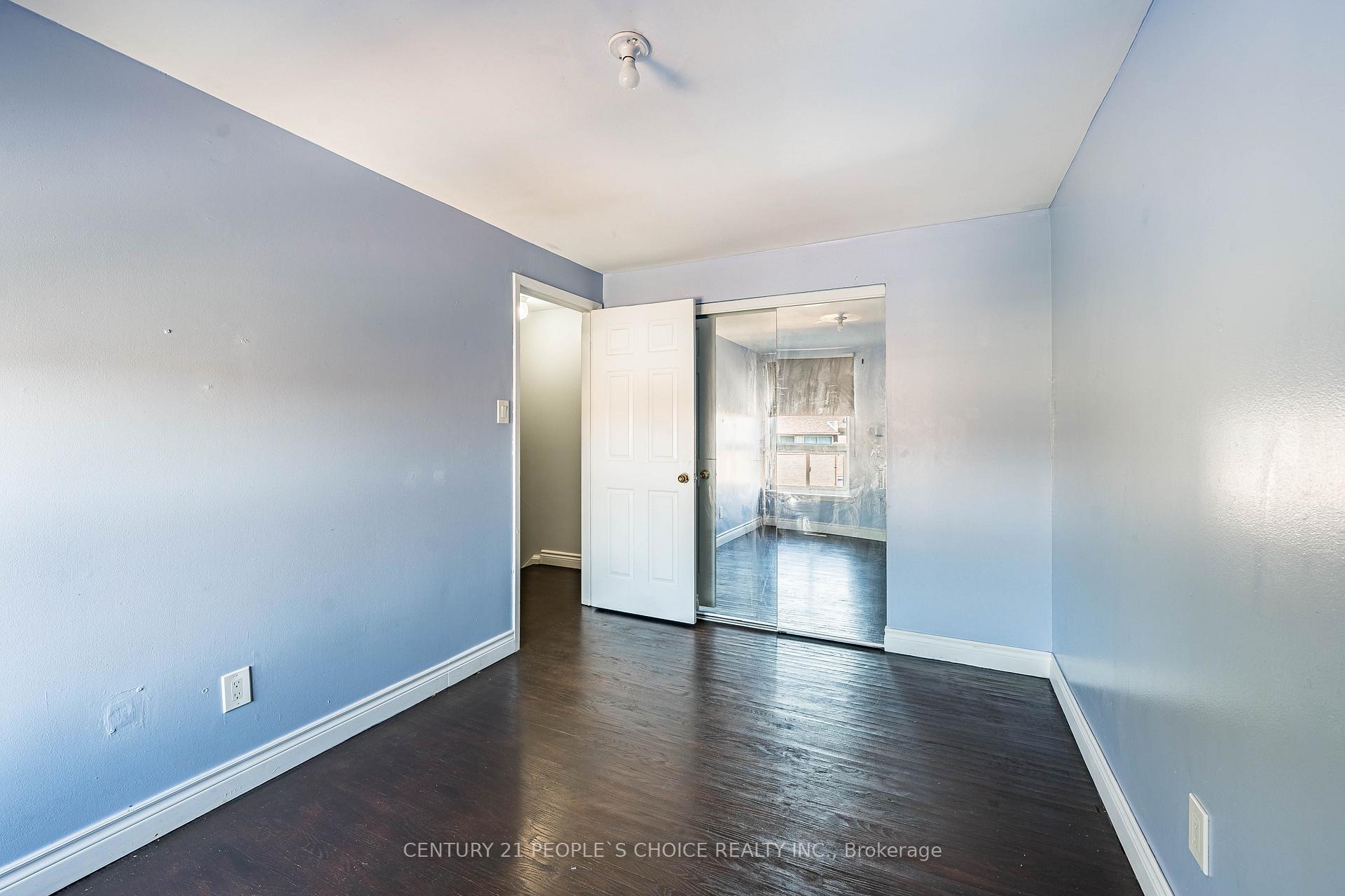 Photo 33 of Unit 2, 242 John Garland Boulevard, Etobicoke, West Humber-Clairville — HOMEH
