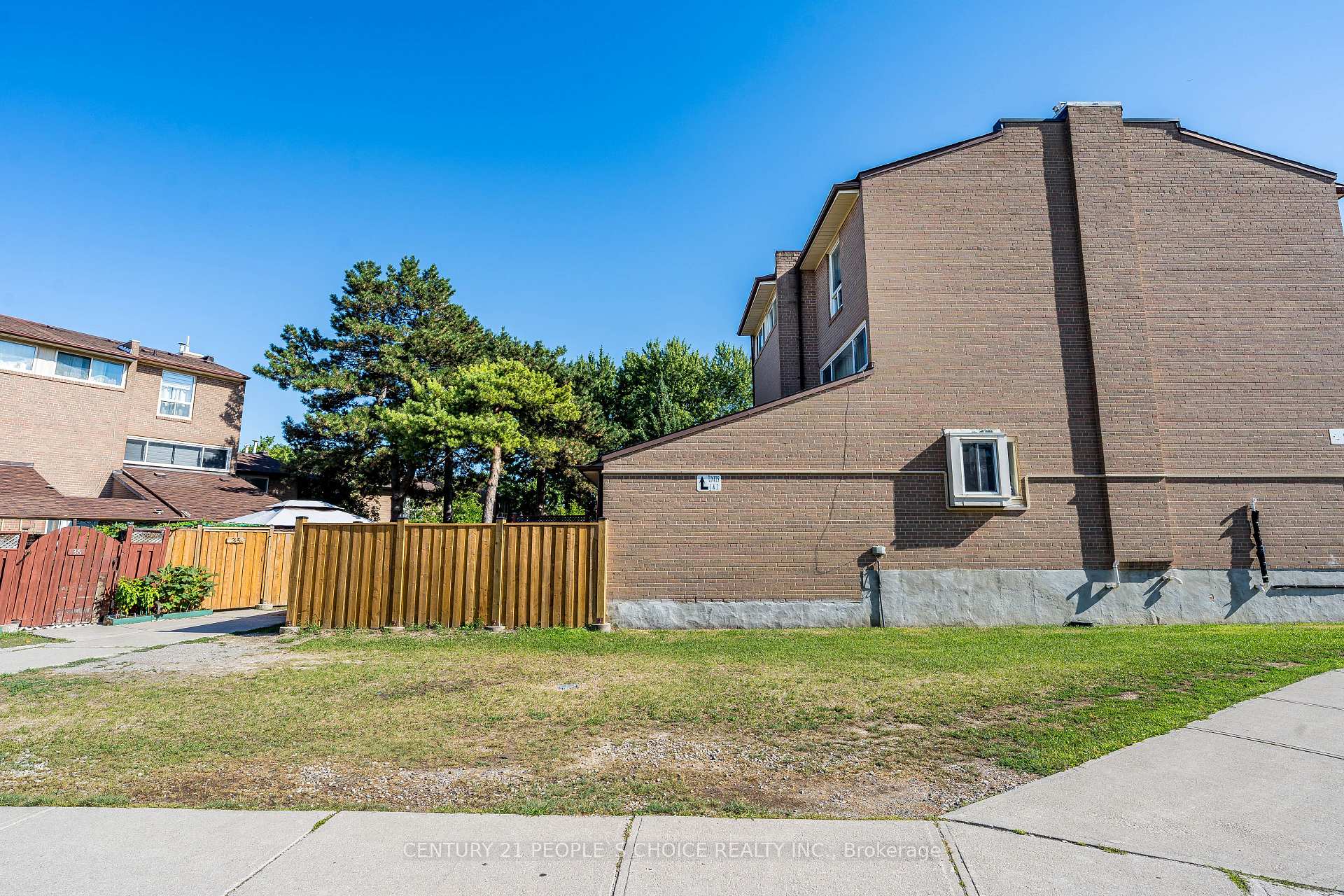 Photo 34 of Unit 2, 242 John Garland Boulevard, Etobicoke, West Humber-Clairville — HOMEH