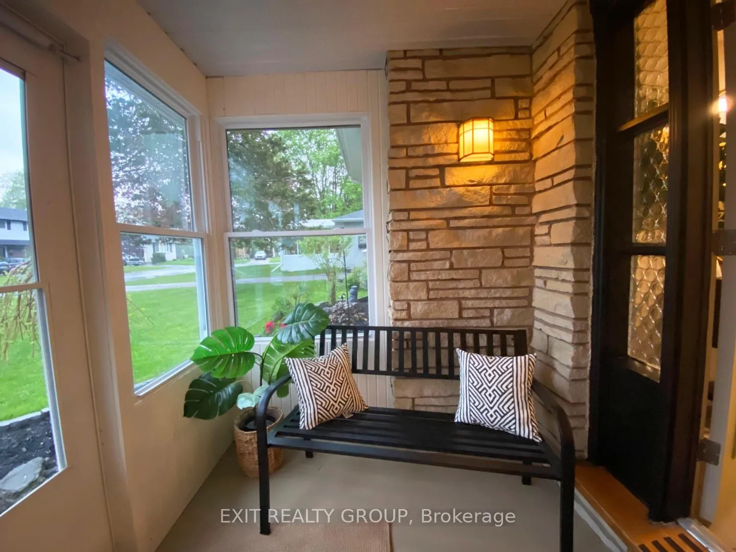 Photo 20 of 22 Joyce Crescent, Belleville, Belleville Ward — HOMEH