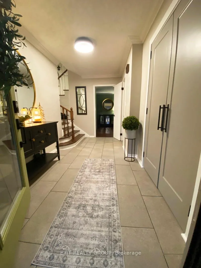 Photo 21 of 22 Joyce Crescent, Belleville, Belleville Ward — HOMEH