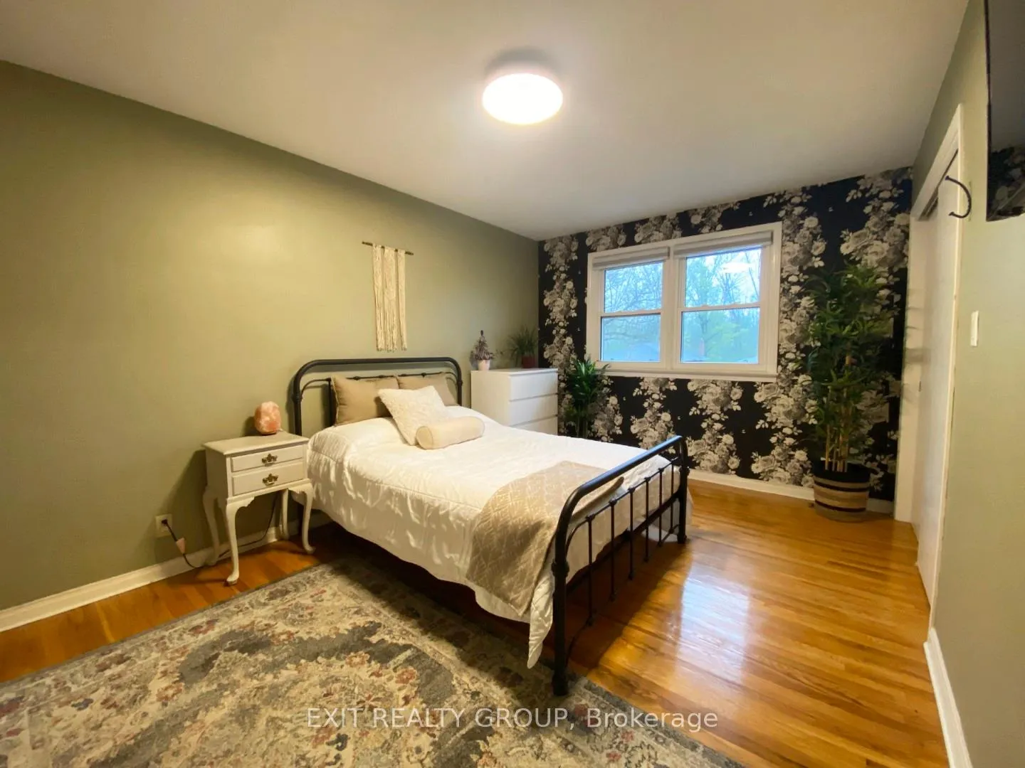 Photo 43 of 22 Joyce Crescent, Belleville, Belleville Ward — HOMEH