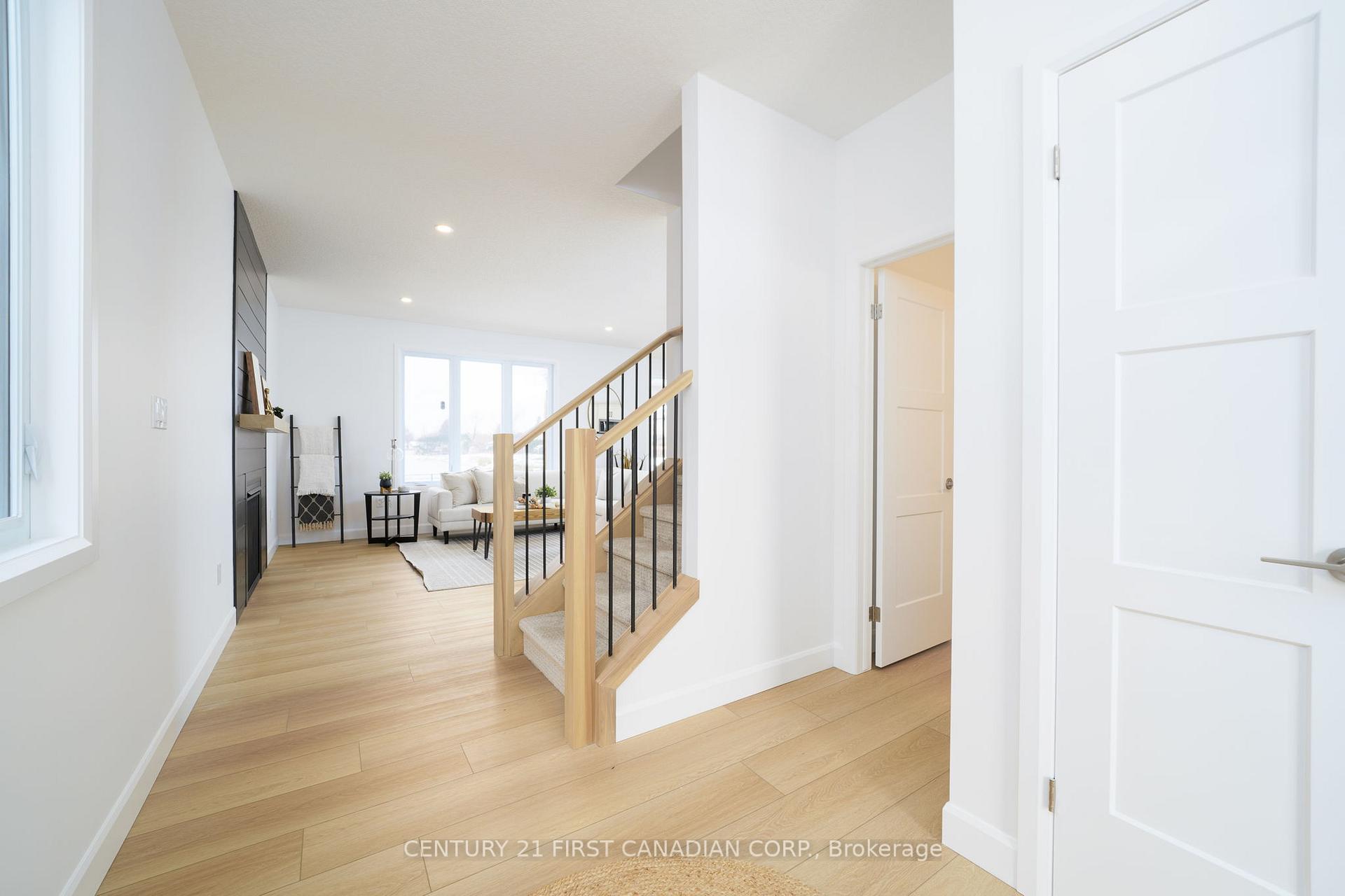 Photo 3 of 115 Atkinson Street, North Middlesex, Ailsa Craig — HOMEH