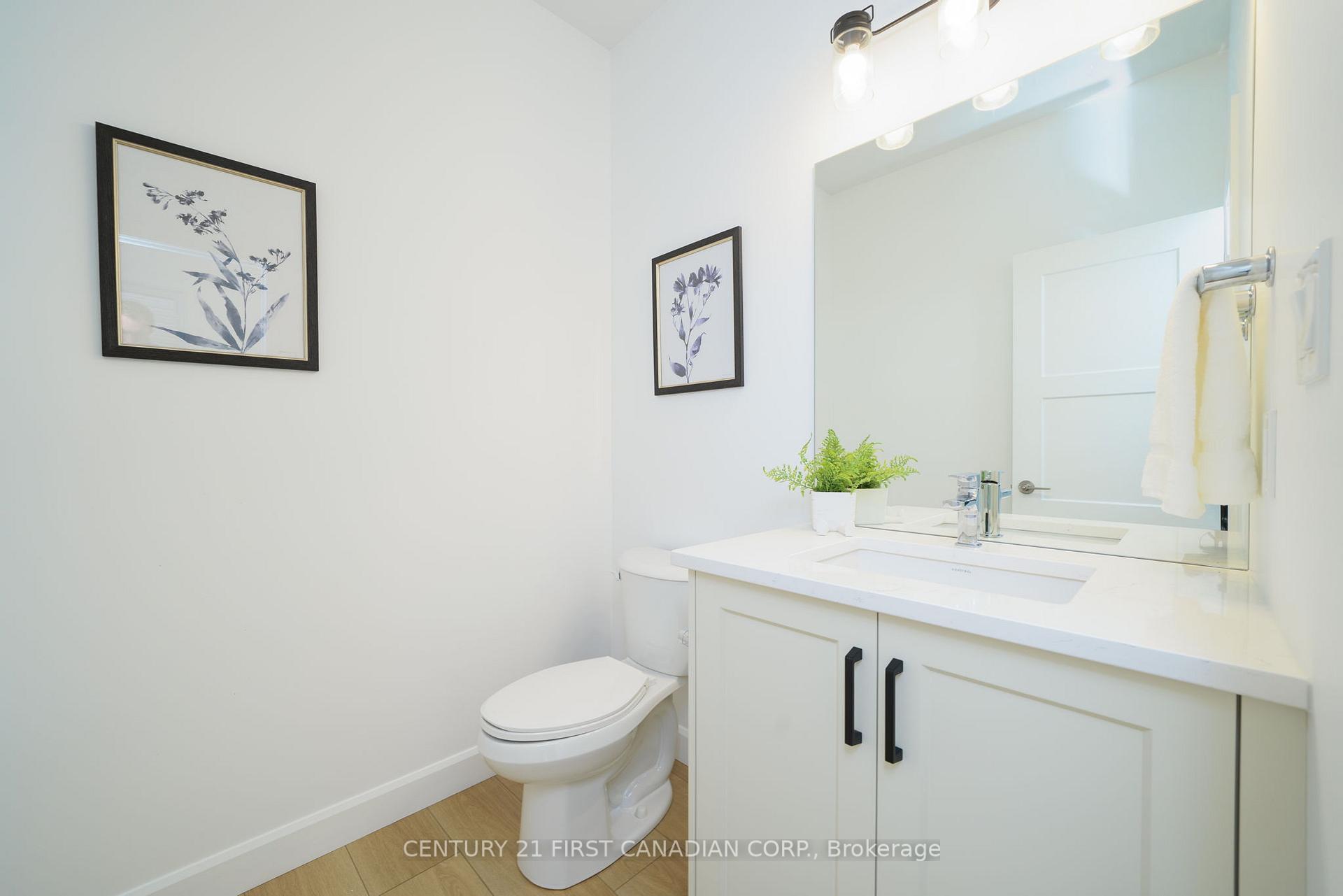 Photo 4 of 115 Atkinson Street, North Middlesex, Ailsa Craig — HOMEH