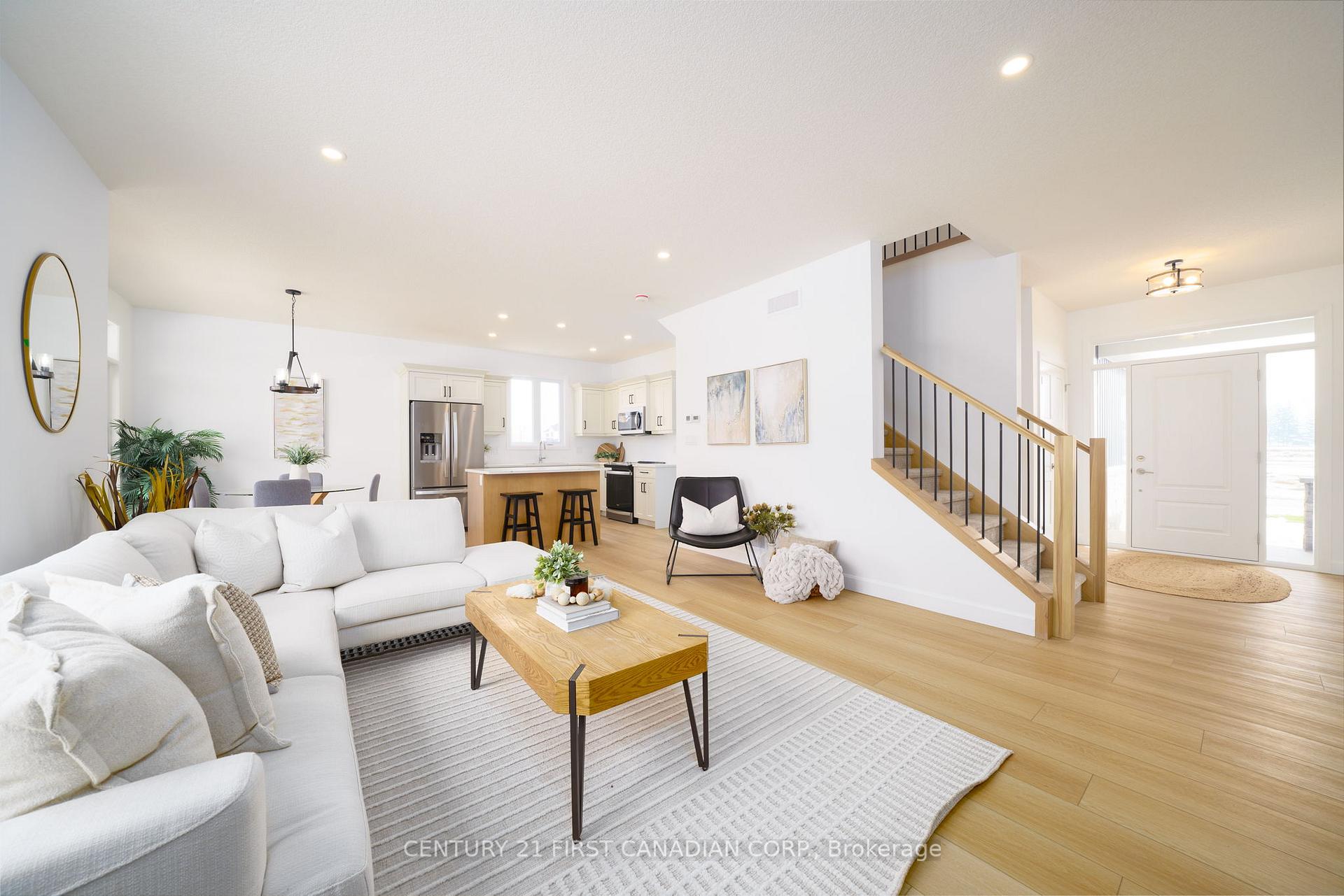 Photo 6 of 115 Atkinson Street, North Middlesex, Ailsa Craig — HOMEH
