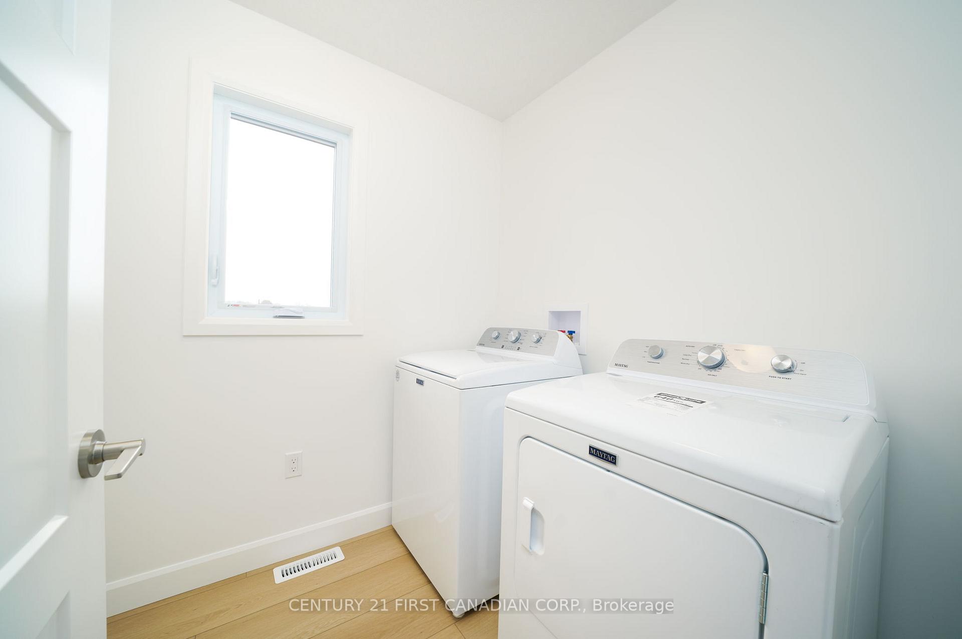 Photo 19 of 115 Atkinson Street, North Middlesex, Ailsa Craig — HOMEH
