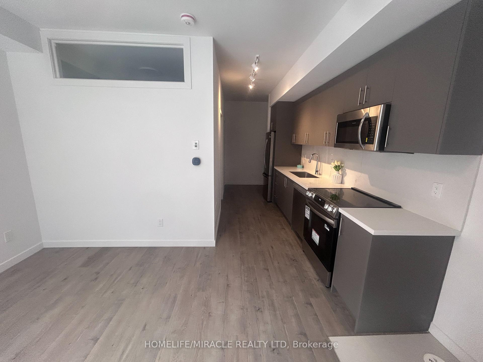 Photo 3 of Unit 20, 3175 Denison Street, Markham, Middlefield — HOMEH