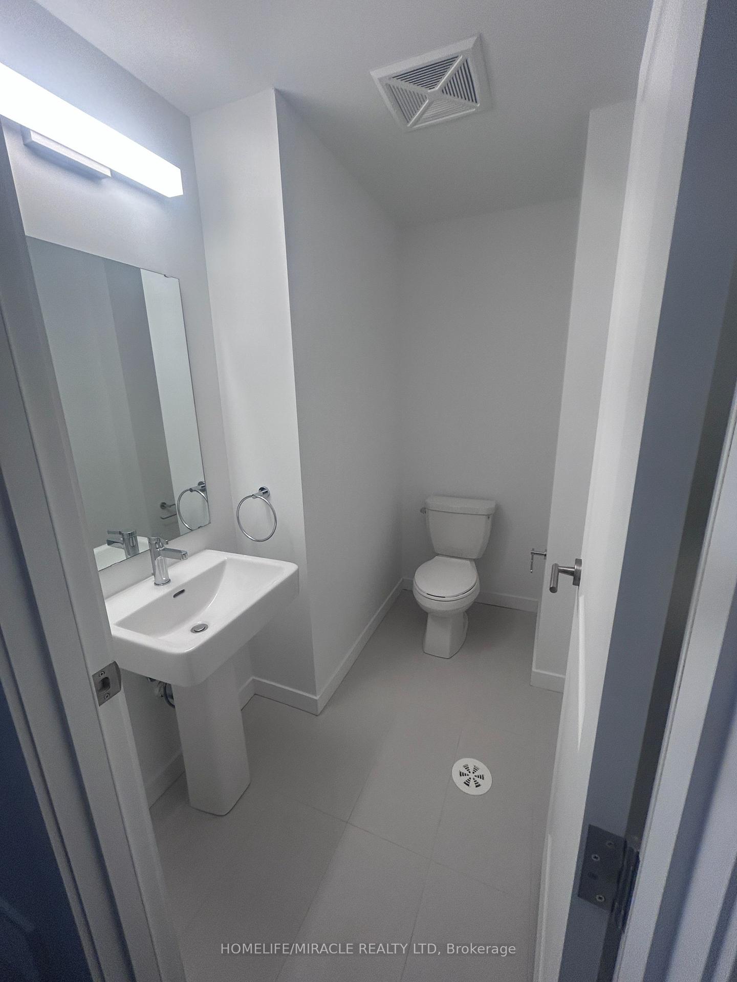 Photo 4 of Unit 20, 3175 Denison Street, Markham, Middlefield — HOMEH