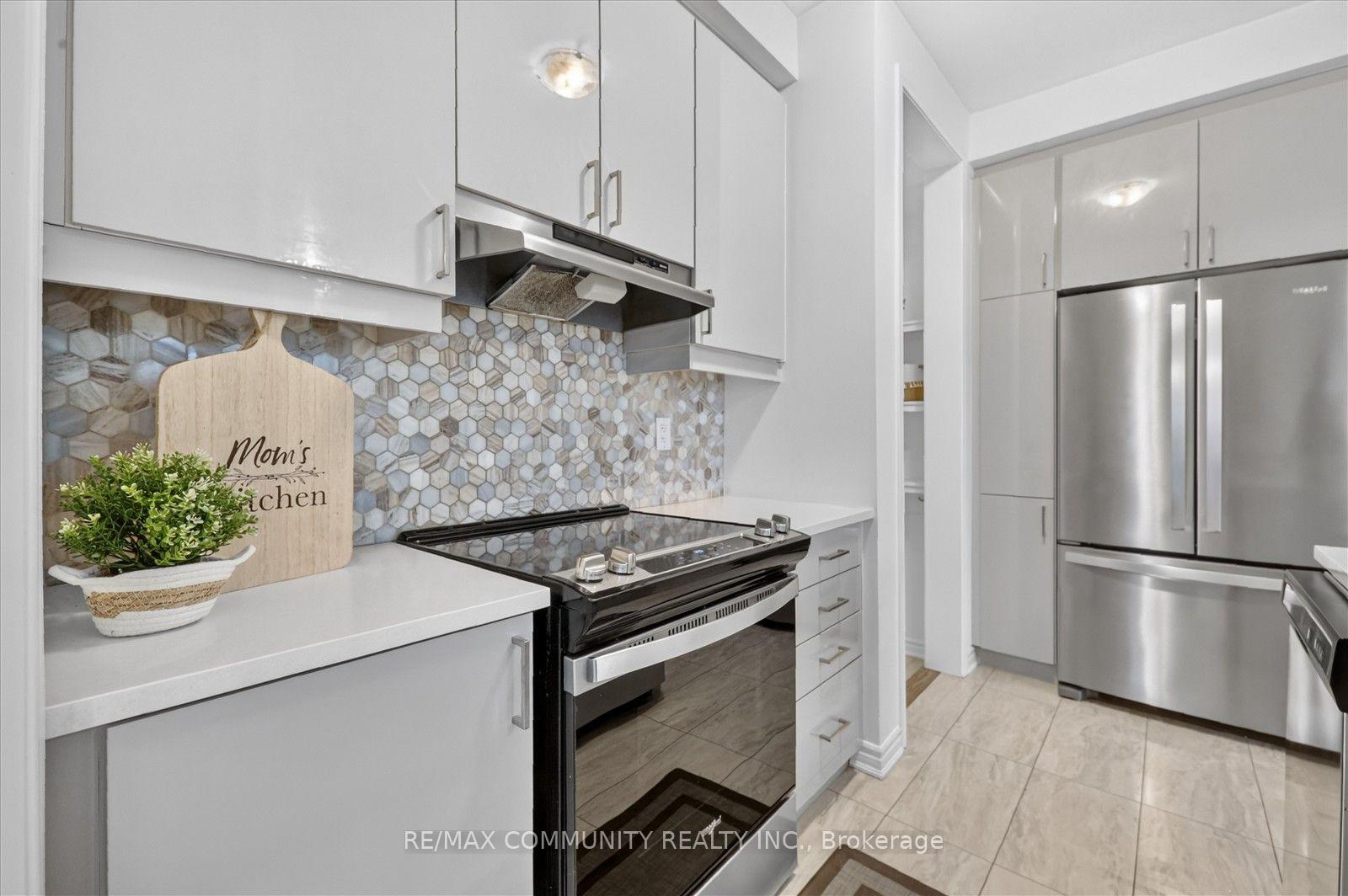 Photo 16 of 3001 Hollyberry Trail, Pickering, Rural Pickering — HOMEH