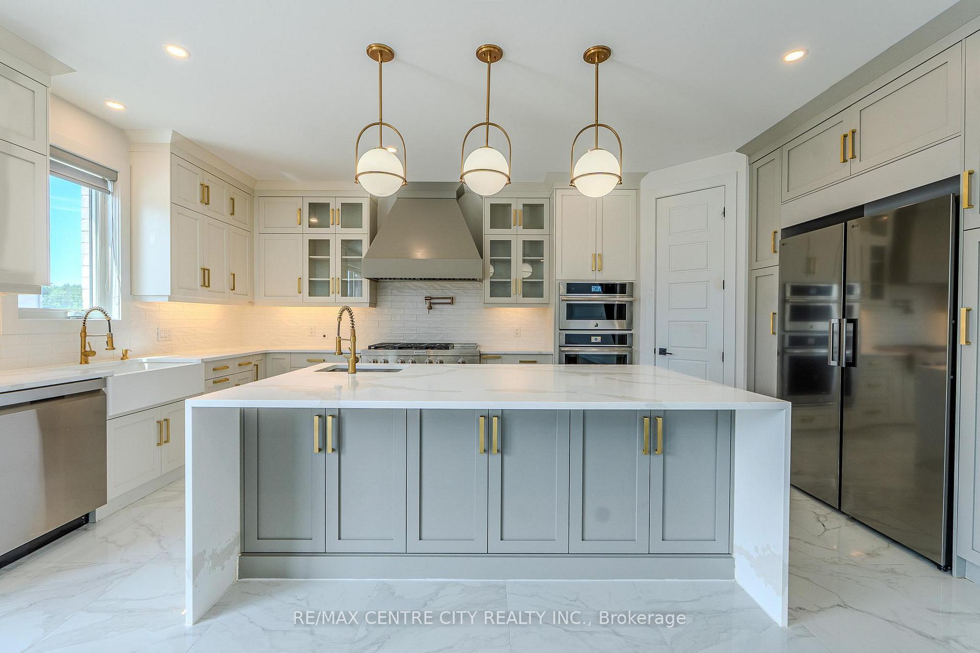 Photo 7 of 7290 Silver Creek Circle, London, South V — HOMEH