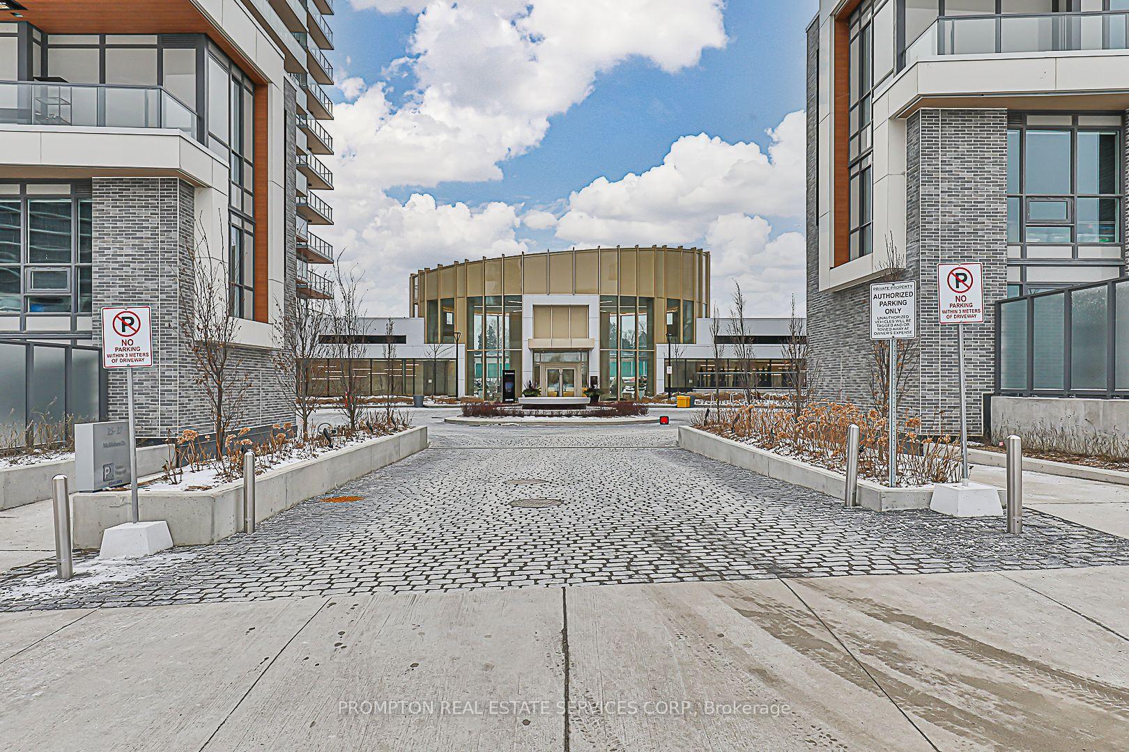 Photo 2 of Unit 911, 25 Mcmahon Drive, North York, Bayview Village — HOMEH