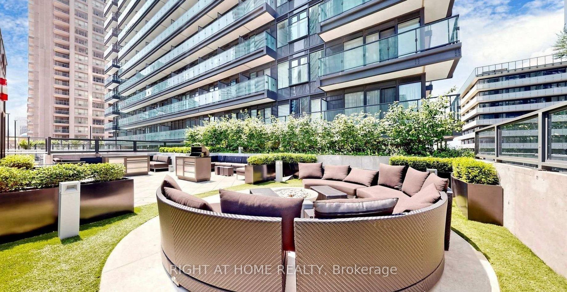 Photo 21 of Unit 1612, 955 Bay Street, Toronto, Bay Street Corridor — HOMEH