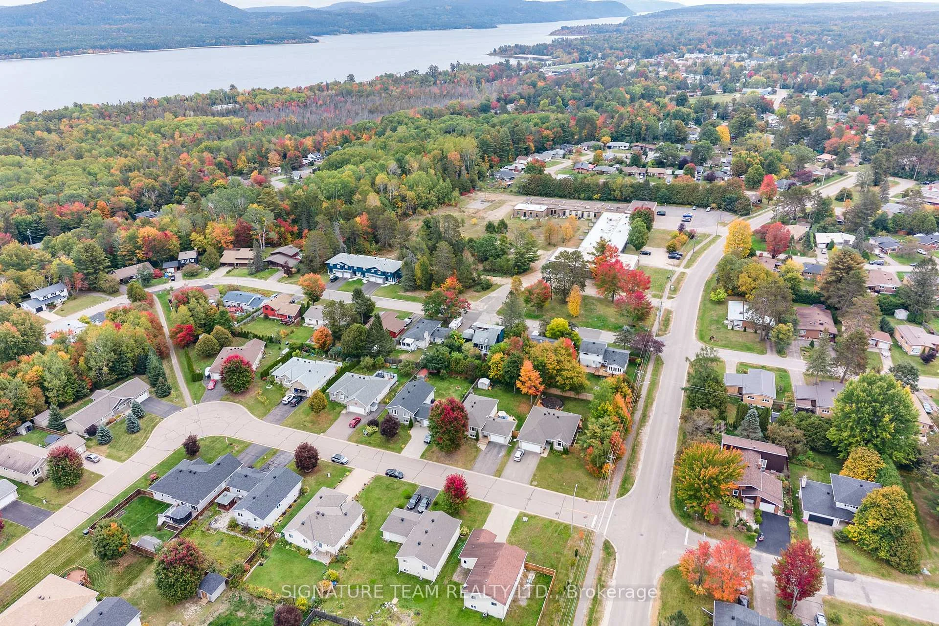 Photo 19 of 31 Cockcroft Crescent, Deep River, Deep River — HOMEH