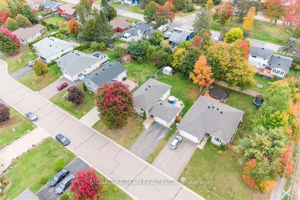 Photo 24 of 31 Cockcroft Crescent, Deep River, Deep River — HOMEH
