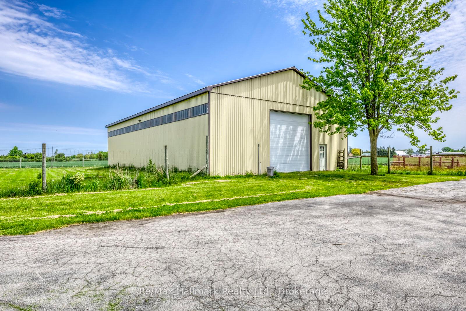 Photo 9 of 232 Eighth Road E, Hamilton, Rural Stoney Creek — HOMEH