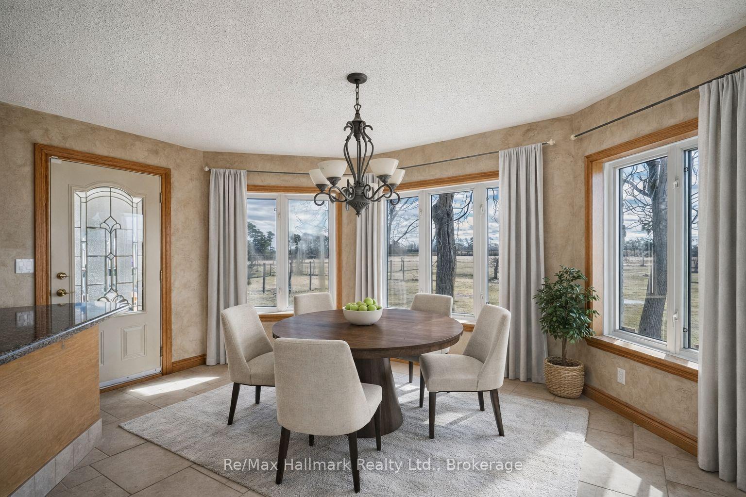 Photo 15 of 232 Eighth Road E, Hamilton, Rural Stoney Creek — HOMEH