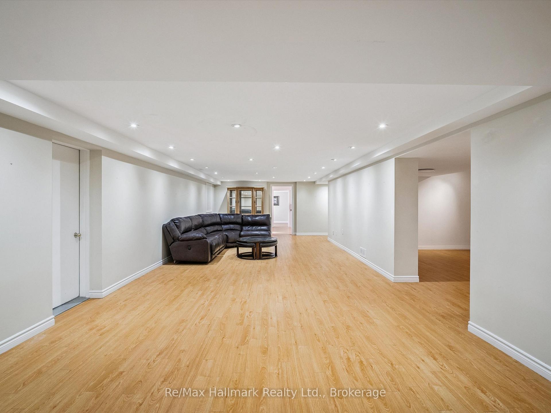 Photo 30 of 232 Eighth Road E, Hamilton, Rural Stoney Creek — HOMEH
