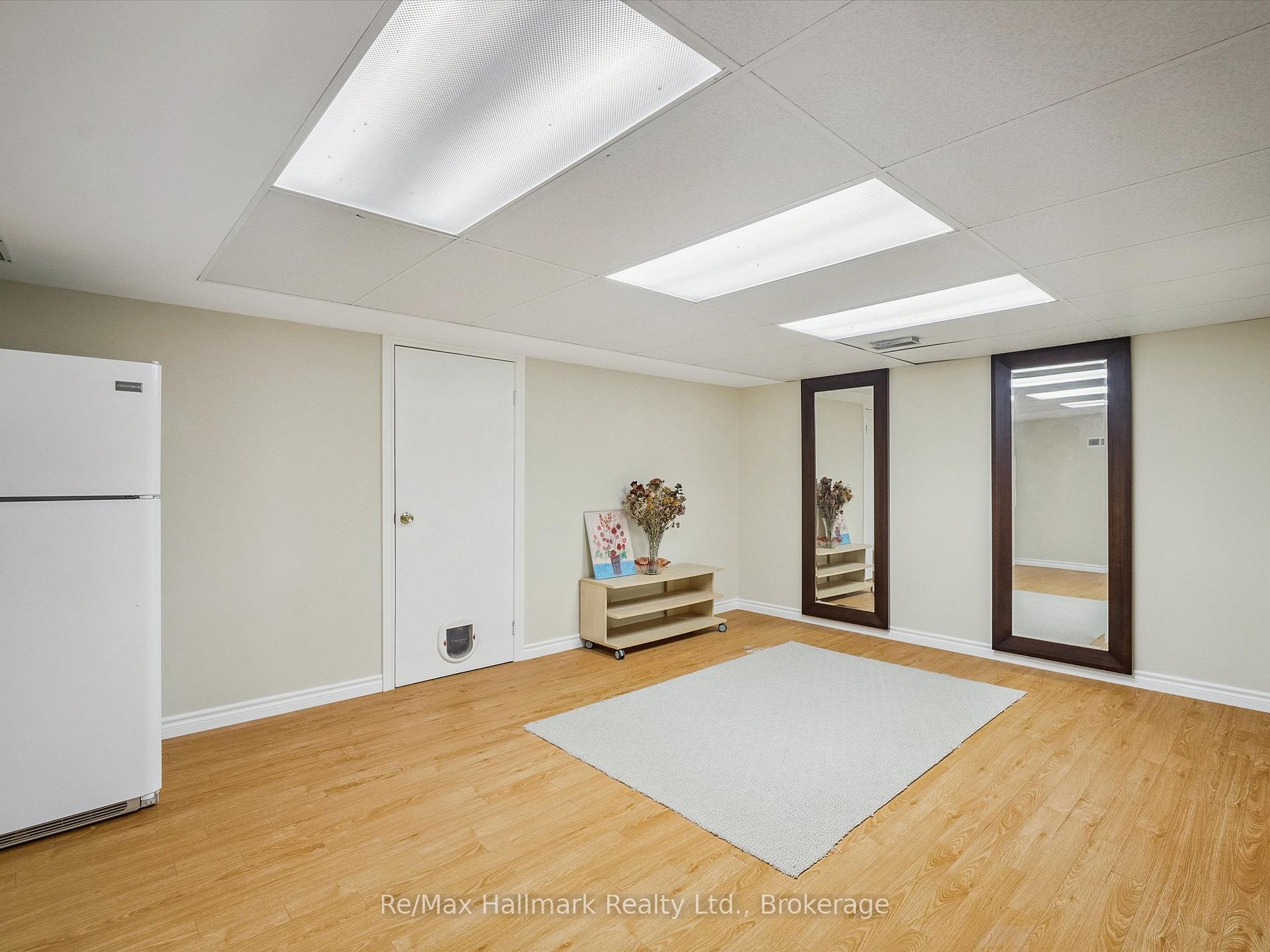 Photo 32 of 232 Eighth Road E, Hamilton, Rural Stoney Creek — HOMEH