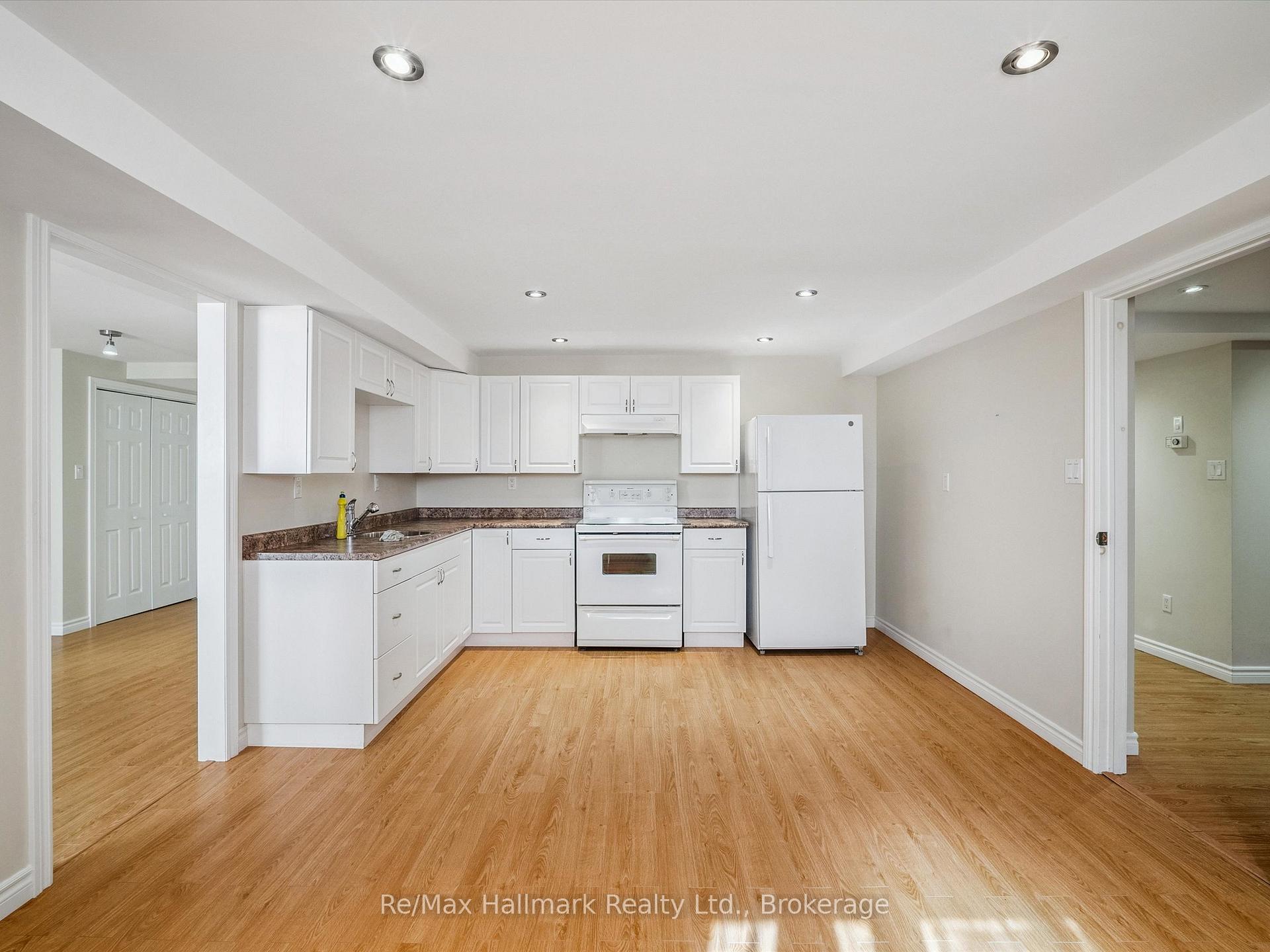 Photo 33 of 232 Eighth Road E, Hamilton, Rural Stoney Creek — HOMEH