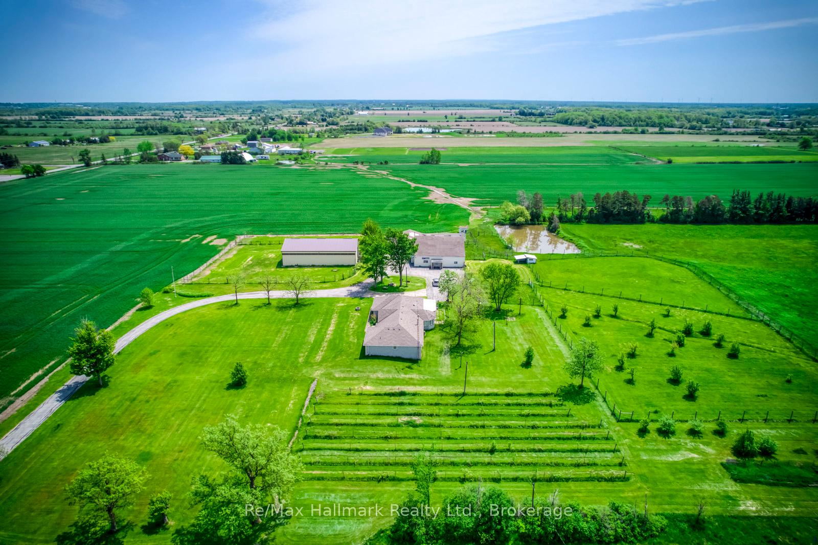 Photo 43 of 232 Eighth Road E, Hamilton, Rural Stoney Creek — HOMEH