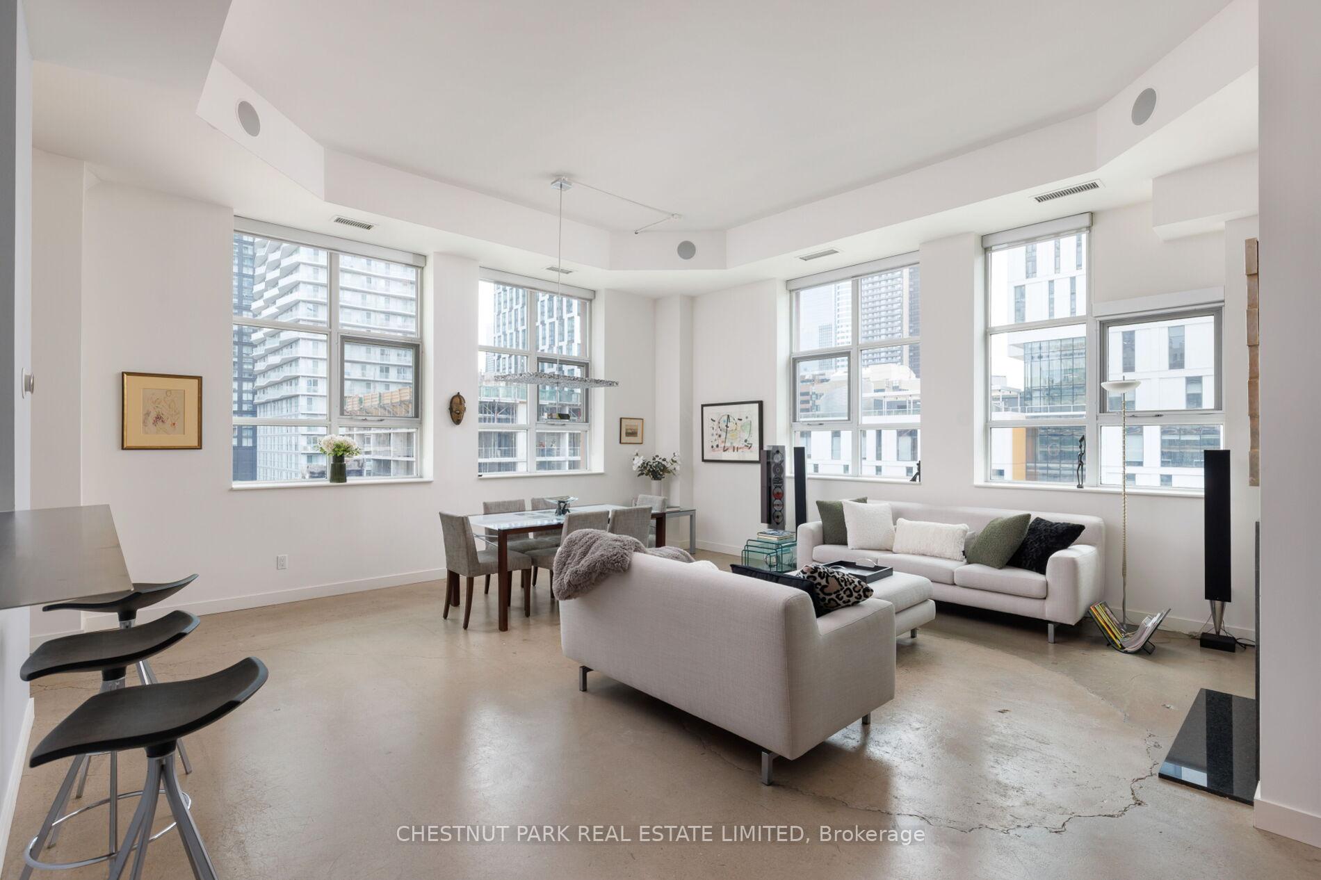Photo of Unit 801, 155 Dalhousie Street