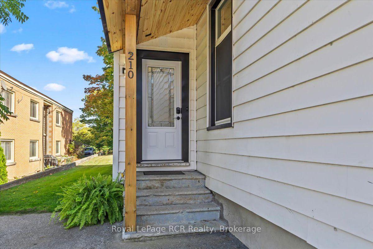 Photo 6 of 210 Colborne Street S, Brockton — HOMEH