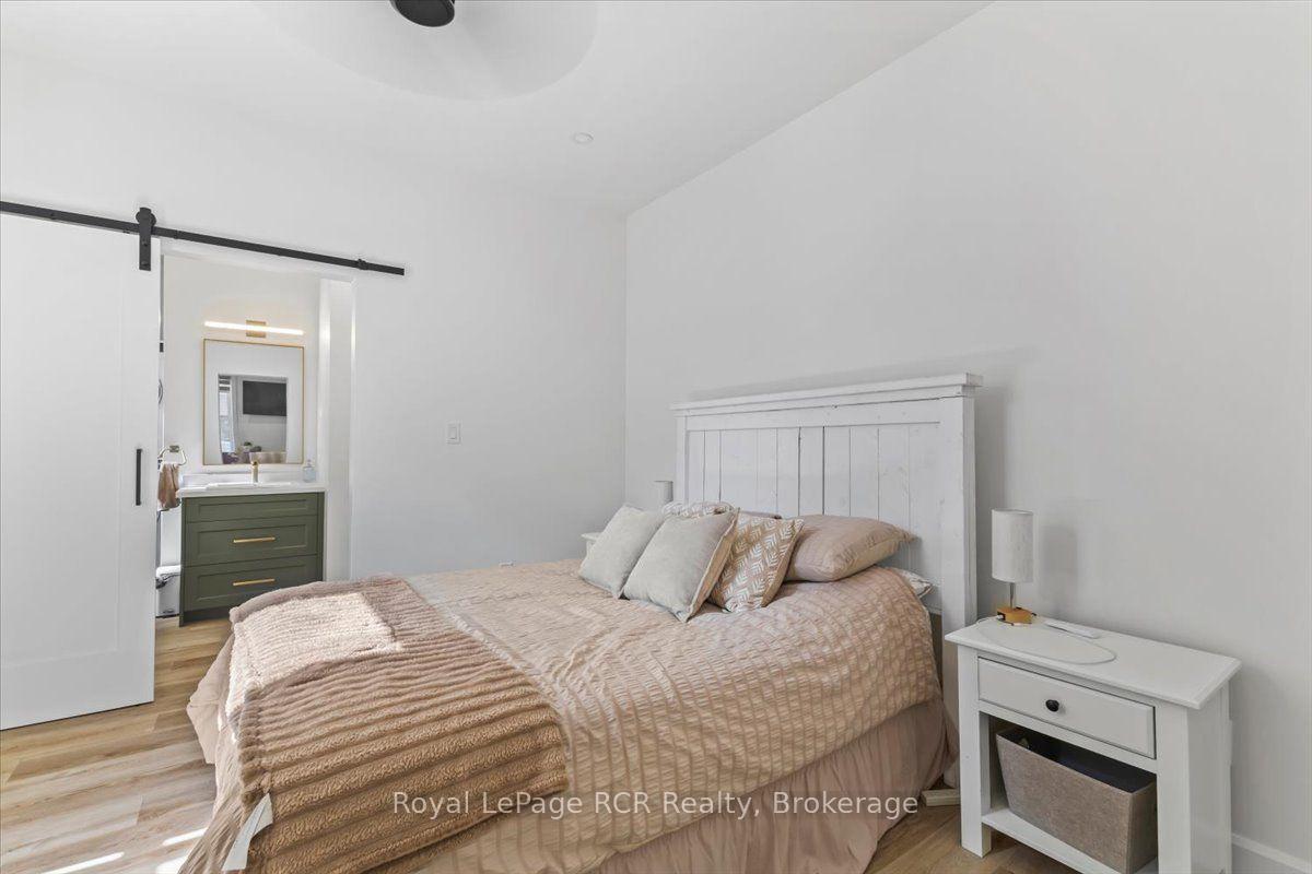 Photo 15 of 210 Colborne Street S, Brockton — HOMEH