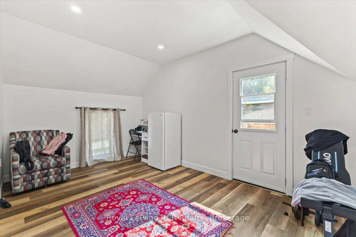 Photo 28 of 210 Colborne Street S, Brockton — HOMEH