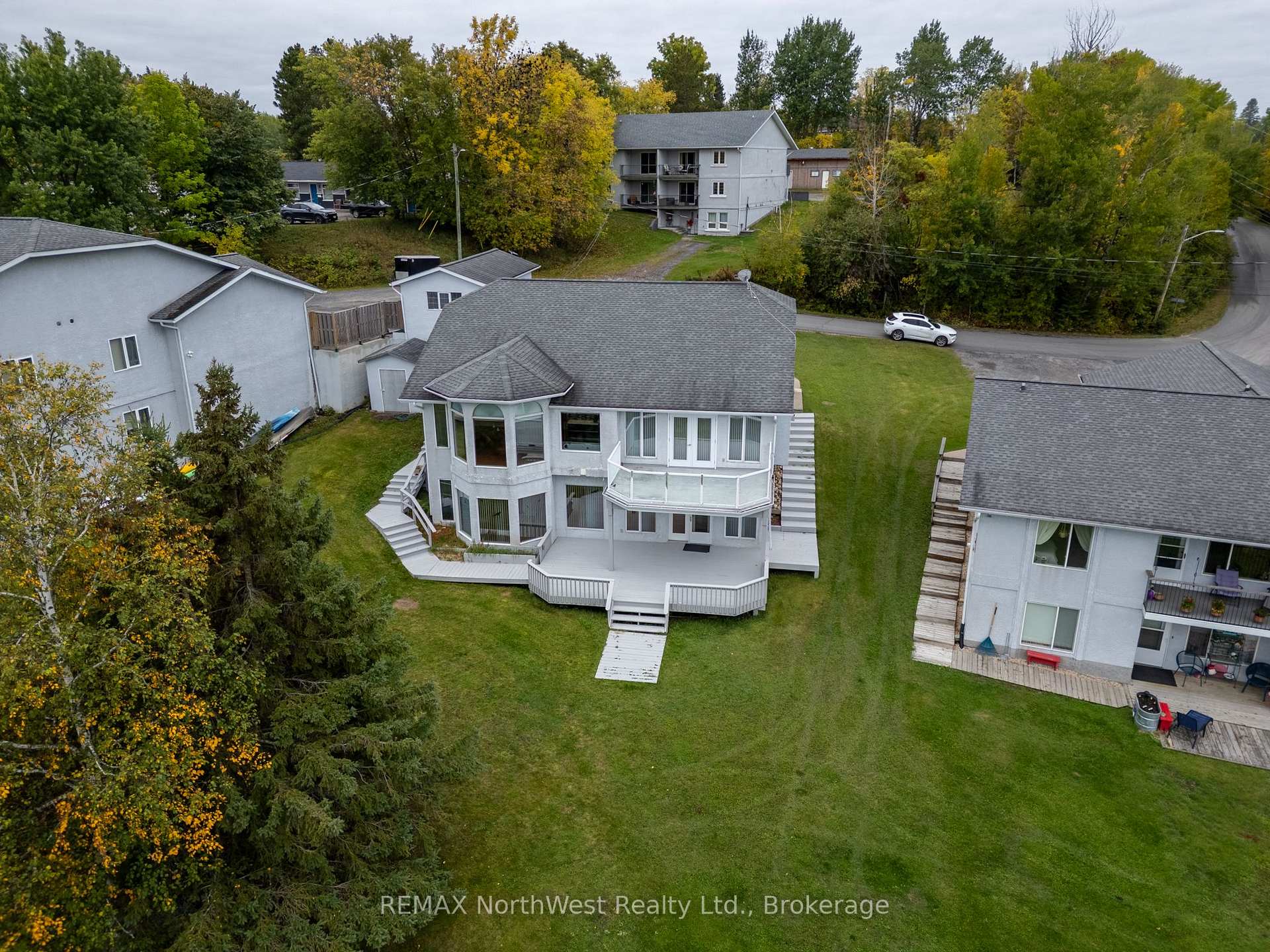 Photo of Unit 336 1/2, 336-336 1/2 Second Avenue East