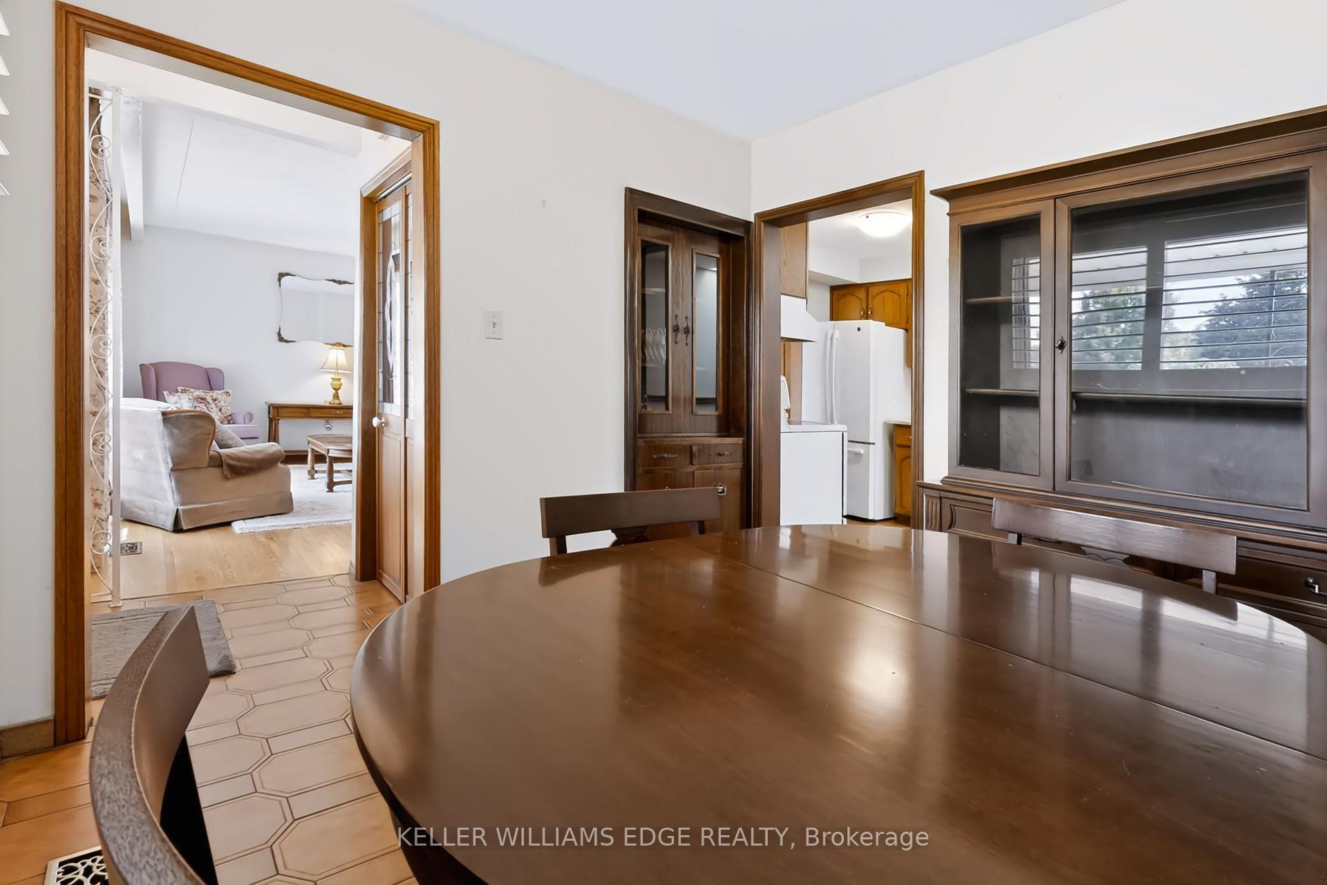 Photo 16 of 261 Carla Avenue, Hamilton, Stoney Creek — HOMEH