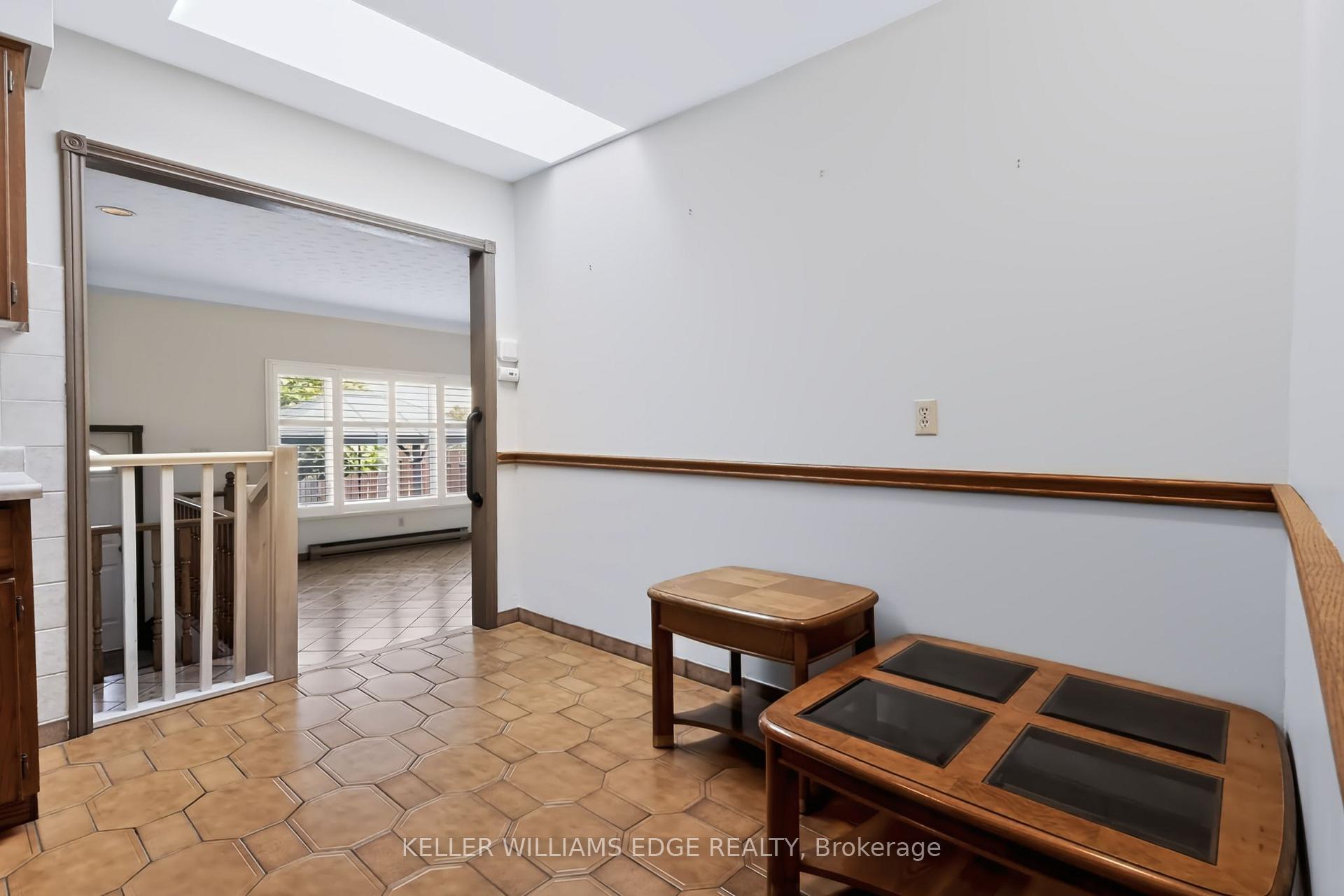 Photo 18 of 261 Carla Avenue, Hamilton, Stoney Creek — HOMEH