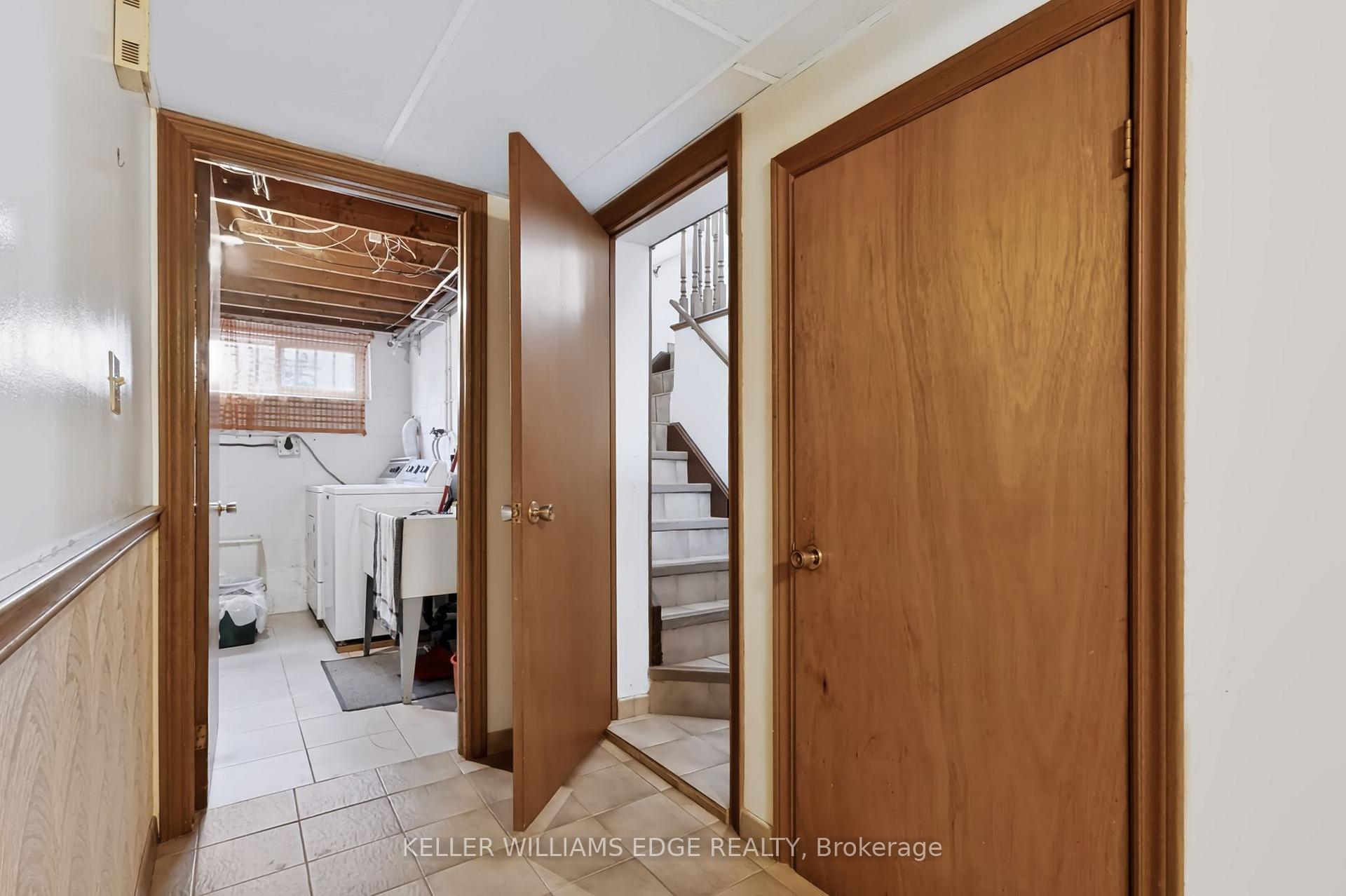 Photo 22 of 261 Carla Avenue, Hamilton, Stoney Creek — HOMEH