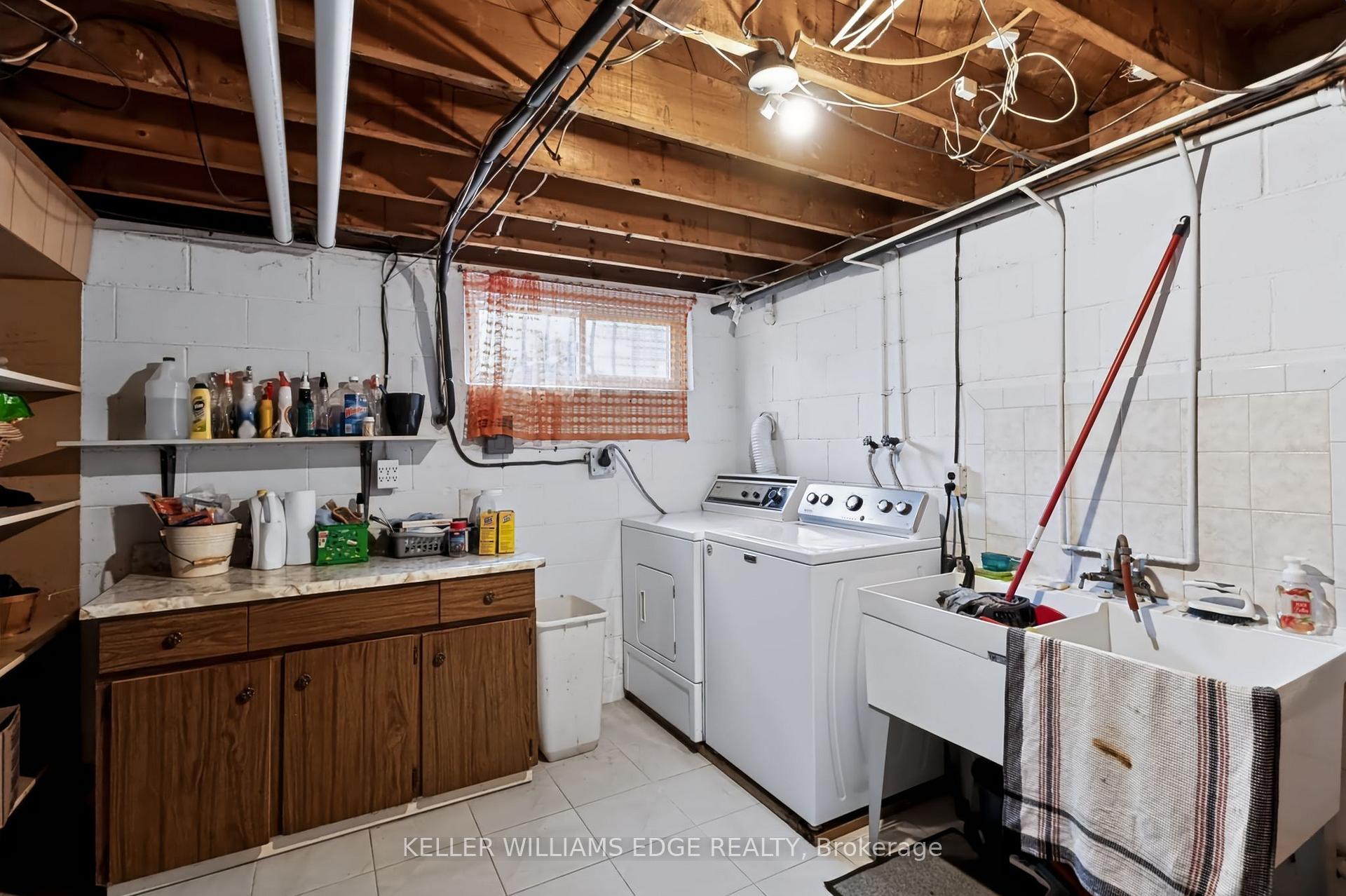 Photo 32 of 261 Carla Avenue, Hamilton, Stoney Creek — HOMEH