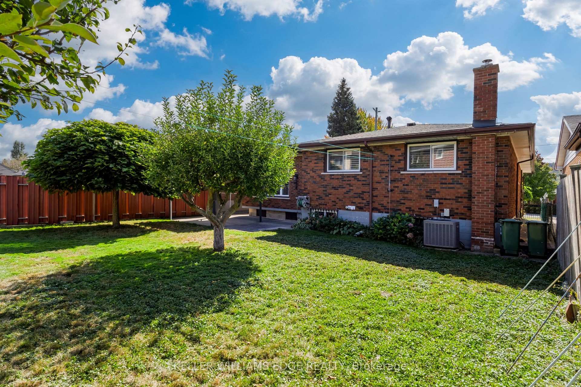 Photo 33 of 261 Carla Avenue, Hamilton, Stoney Creek — HOMEH
