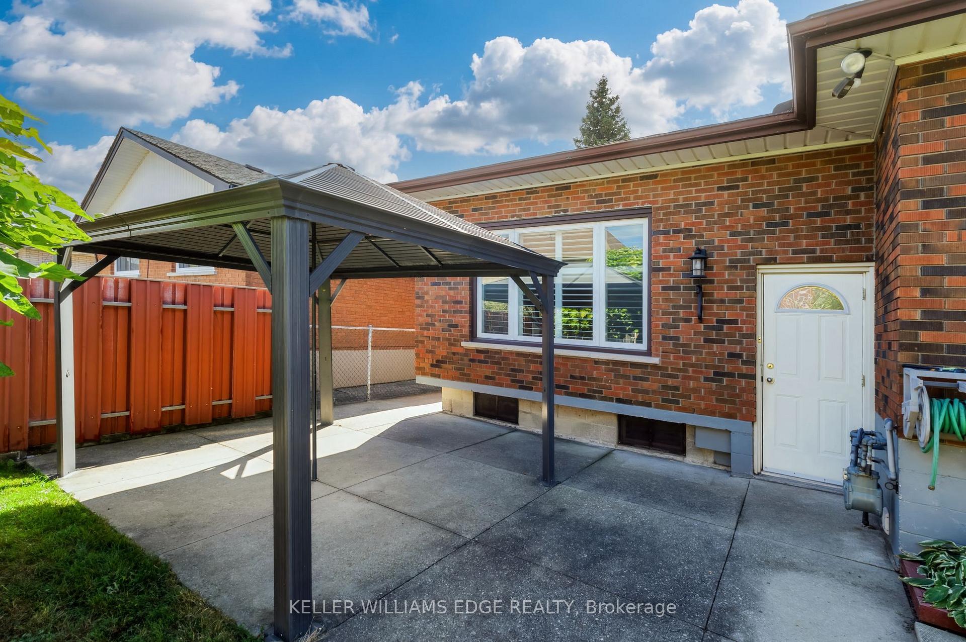Photo 34 of 261 Carla Avenue, Hamilton, Stoney Creek — HOMEH