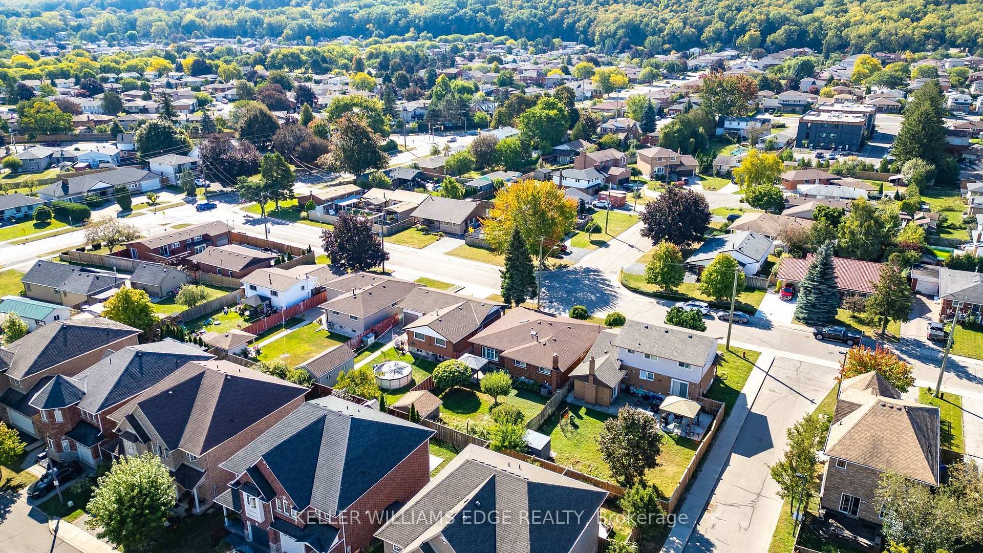 Photo 39 of 261 Carla Avenue, Hamilton, Stoney Creek — HOMEH