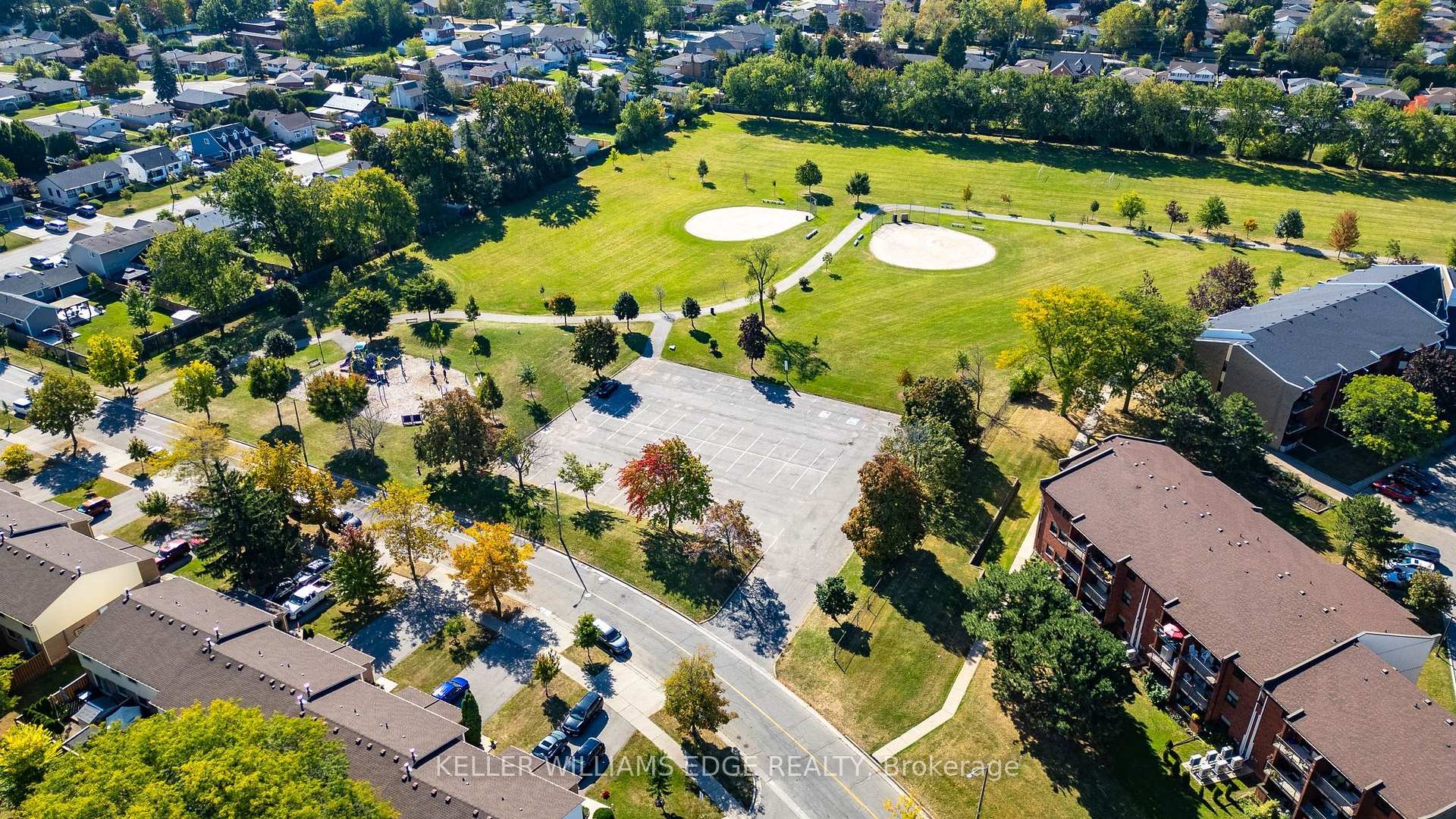 Photo 44 of 261 Carla Avenue, Hamilton, Stoney Creek — HOMEH