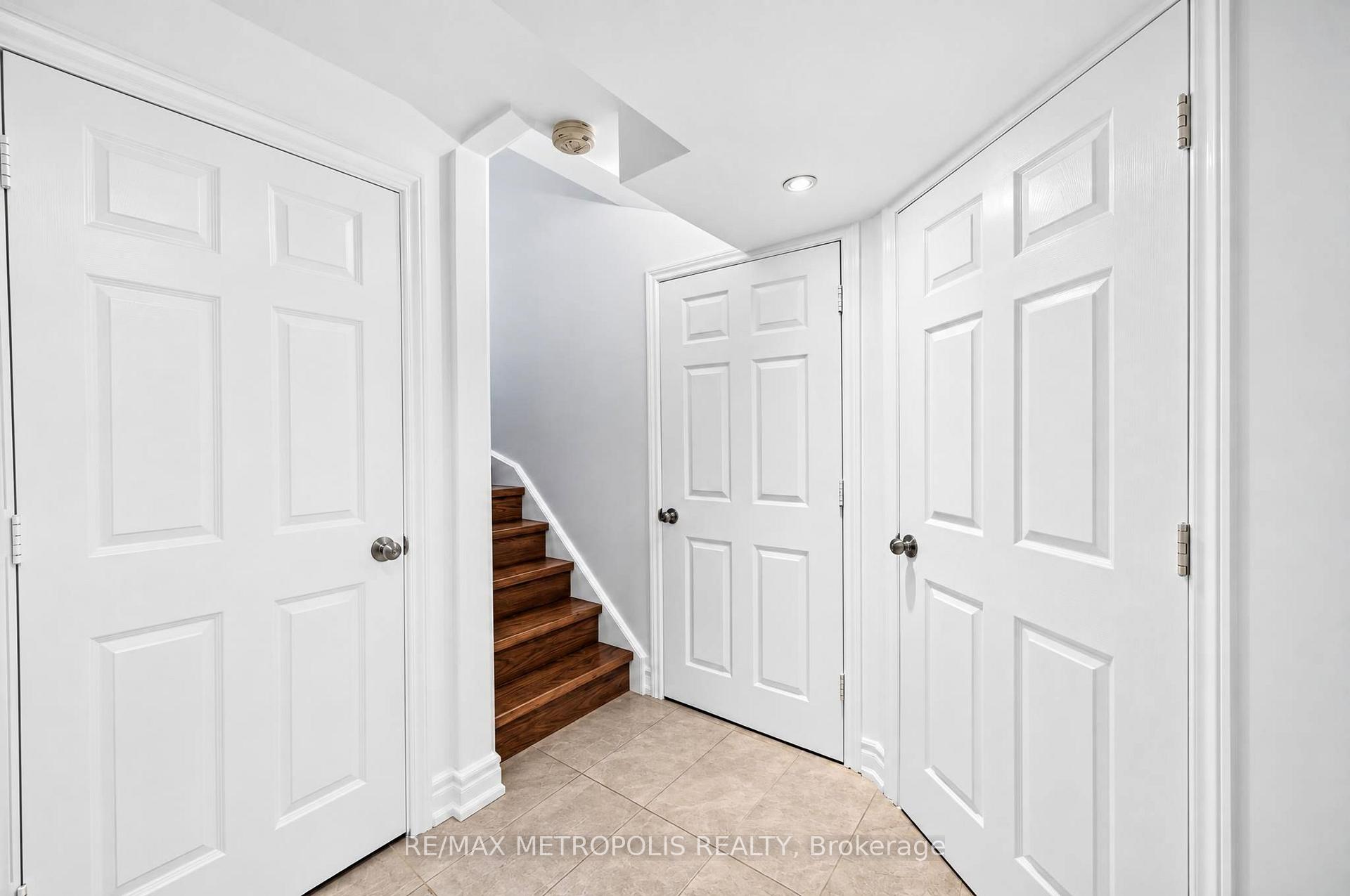Photo 27 of 95 John Walter Crescent, Clarington, Courtice — HOMEH