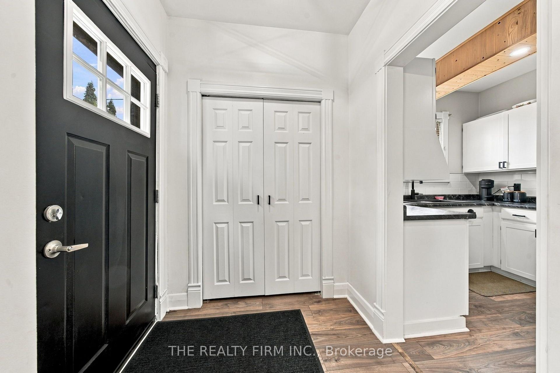 Photo 3 of 94 Mckellar Street, Strathroy-Caradoc, SW — HOMEH
